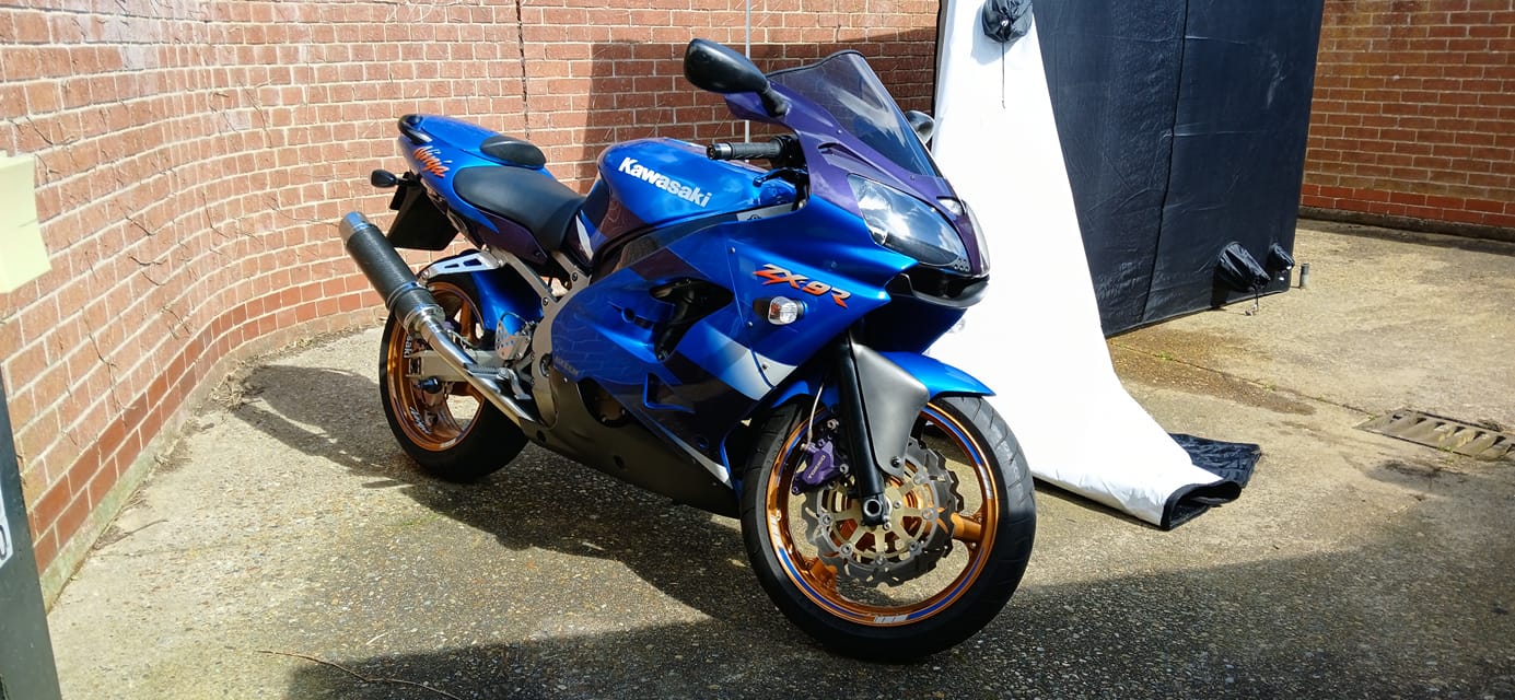 Restoring a 1999 Kawasaki ZX9R after 12 years of storage