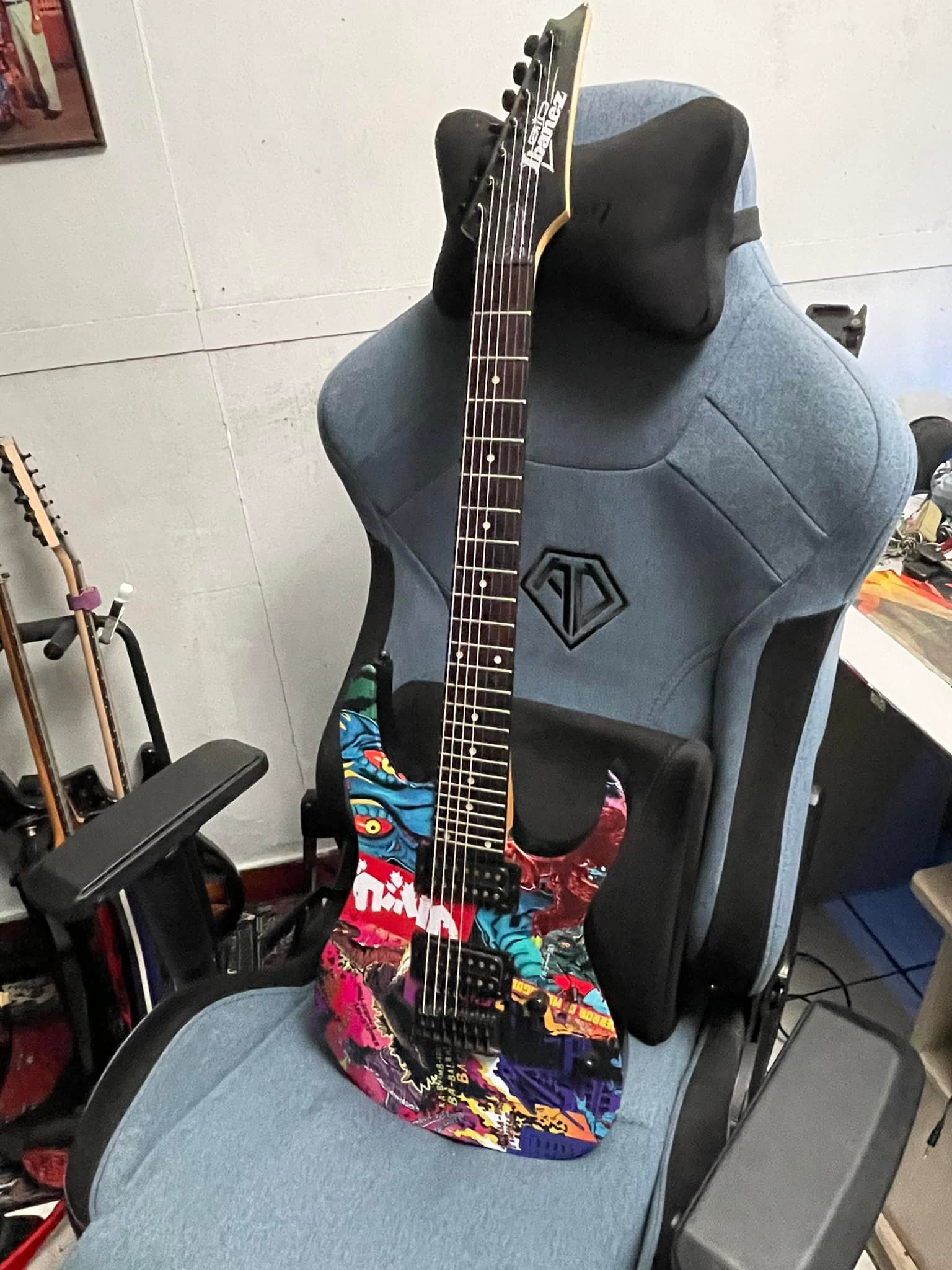 Custom made ibanez richie kotzen rk1. This used to be an old rg570