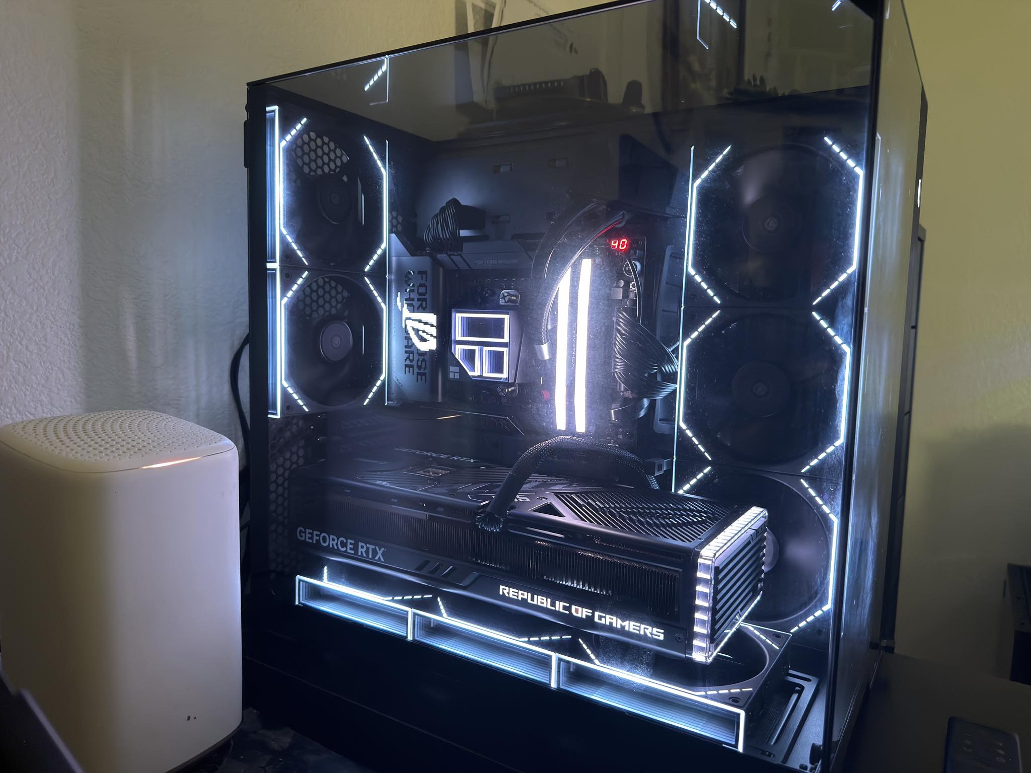 New pc case. Plenty of room for a 4080/90 when i get one. Had to