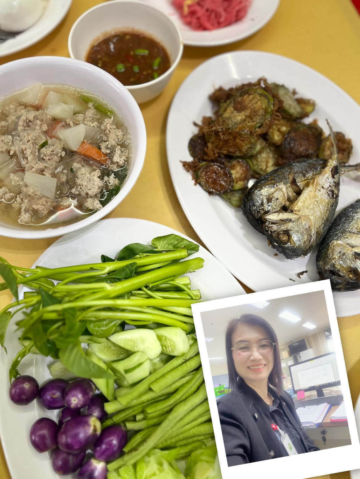 Karn Pathathai - มื้อกลางวันกับการปฏิบัติกน้าที่รับสมัครรับเลือกตั้งฯ ...