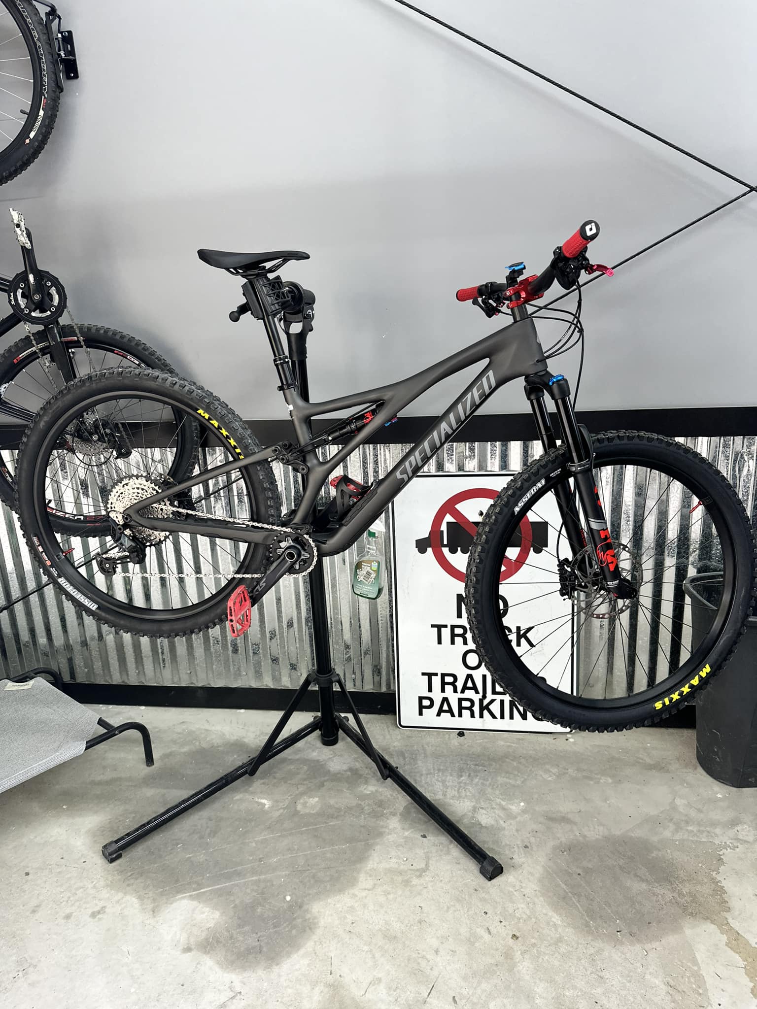 Running 29x2.4 tires on Tallboy V4 rear?