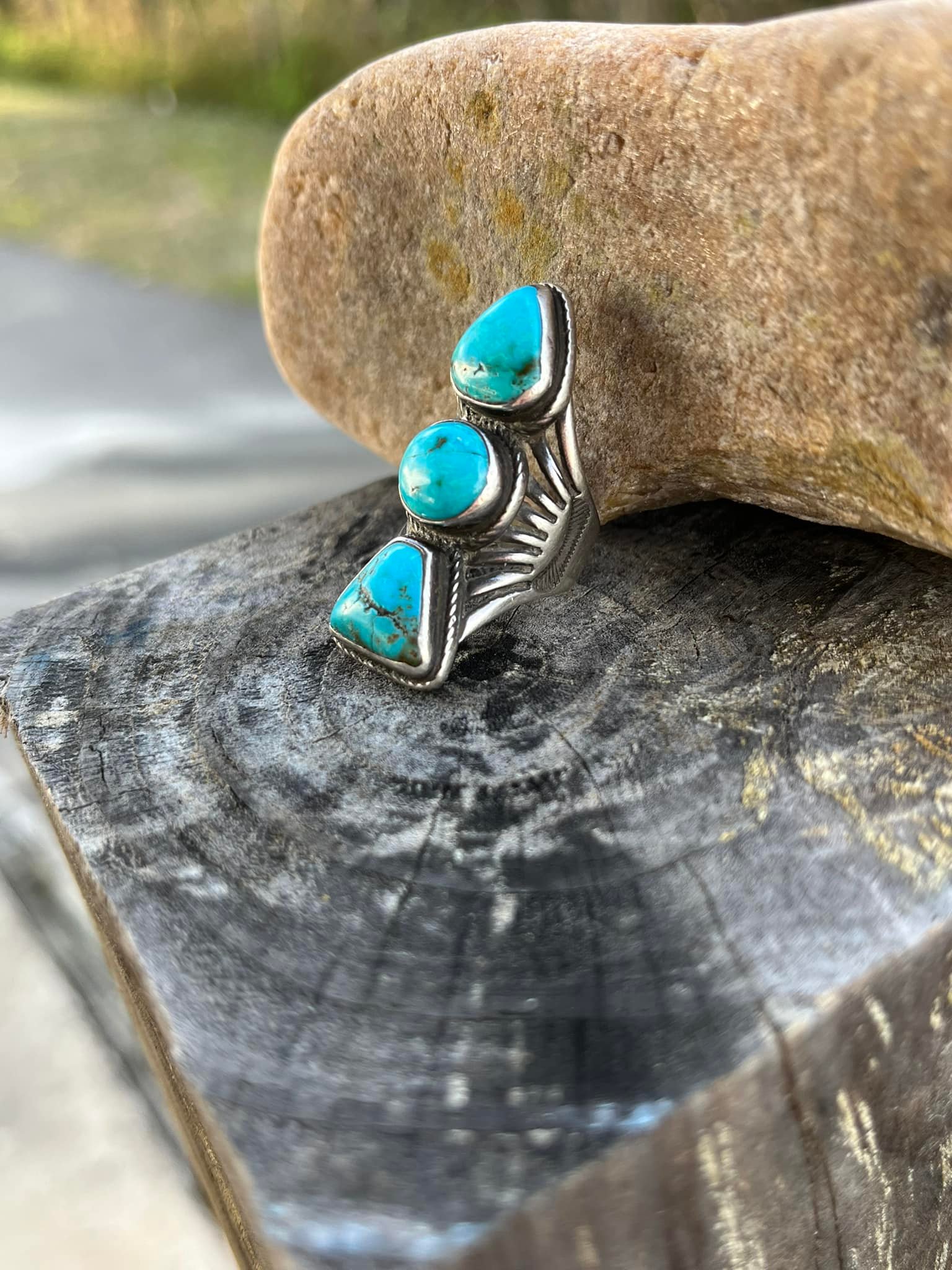 Fred Peshlakai's pueblo jewelry style and desirability
