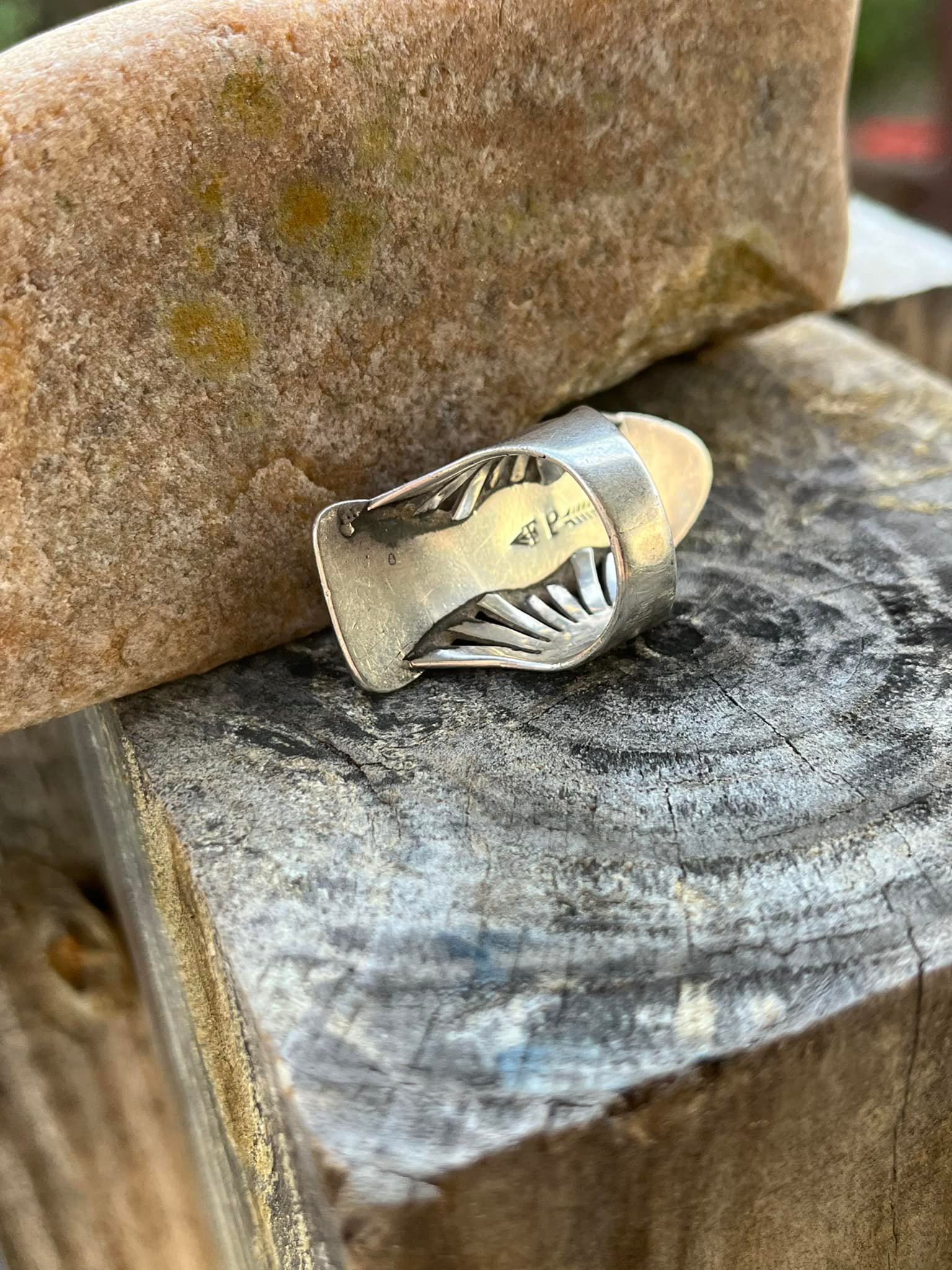 Fred Peshlakai's pueblo jewelry style and desirability