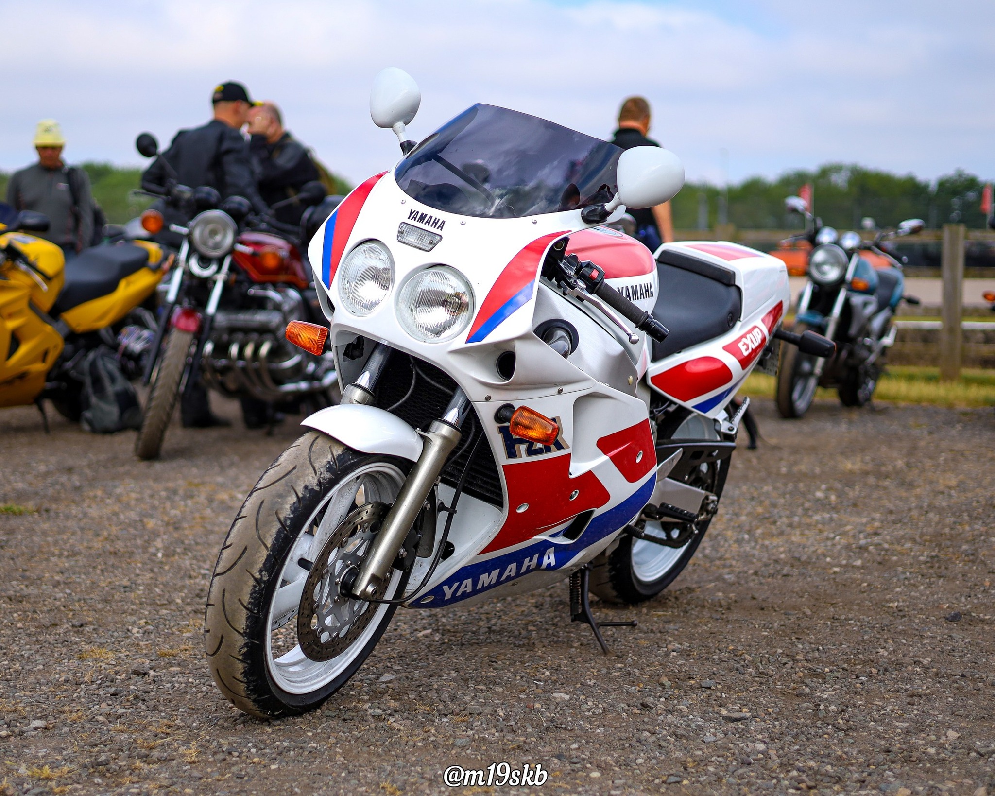 One exceptional FZR1000 EXUP - On display at the #VJMC stand 📸👌🏾