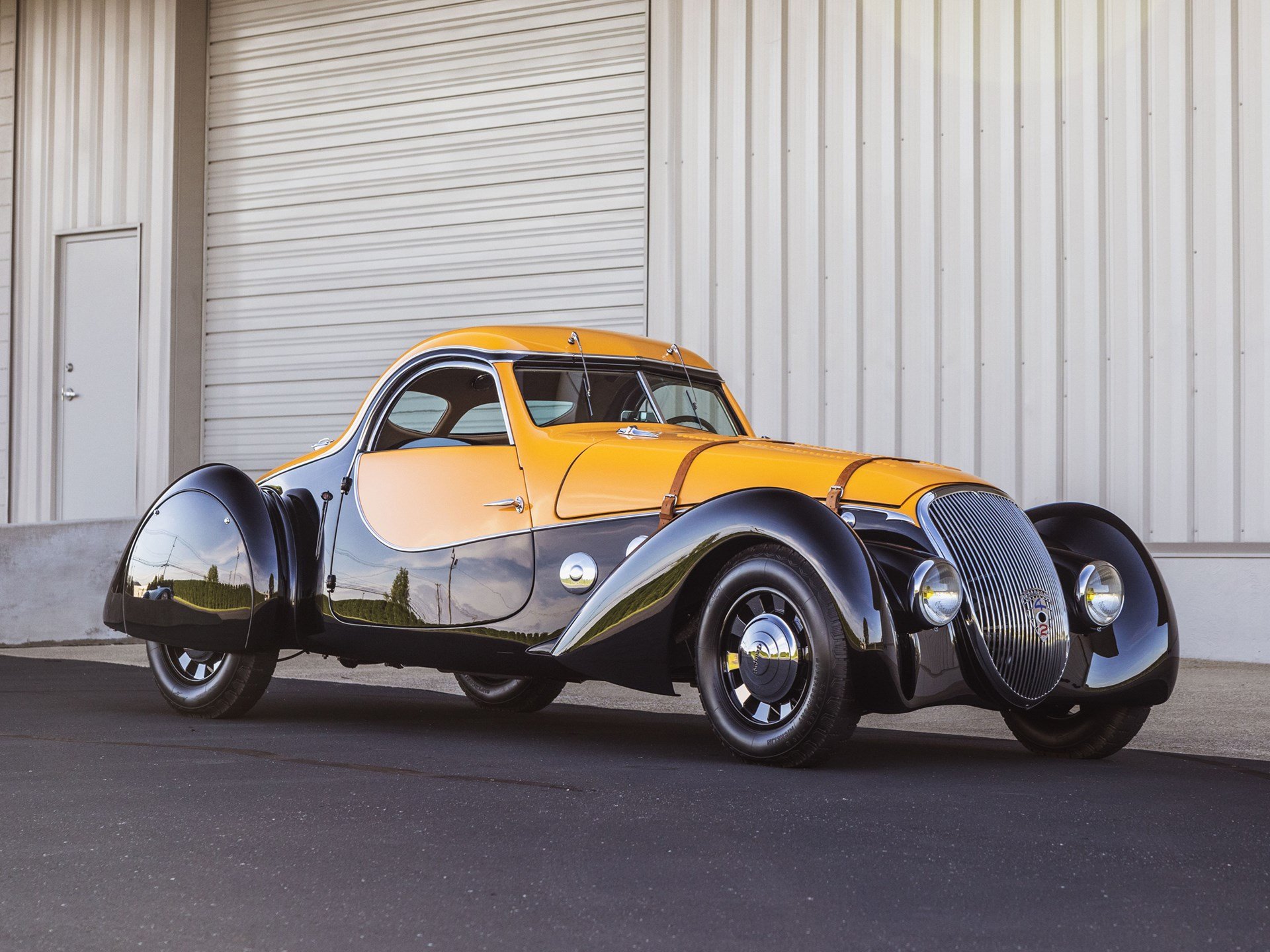 Roadster PEUGEOT 302 Darl'mat spécial de 1937 1991 cm3, 140 km/h