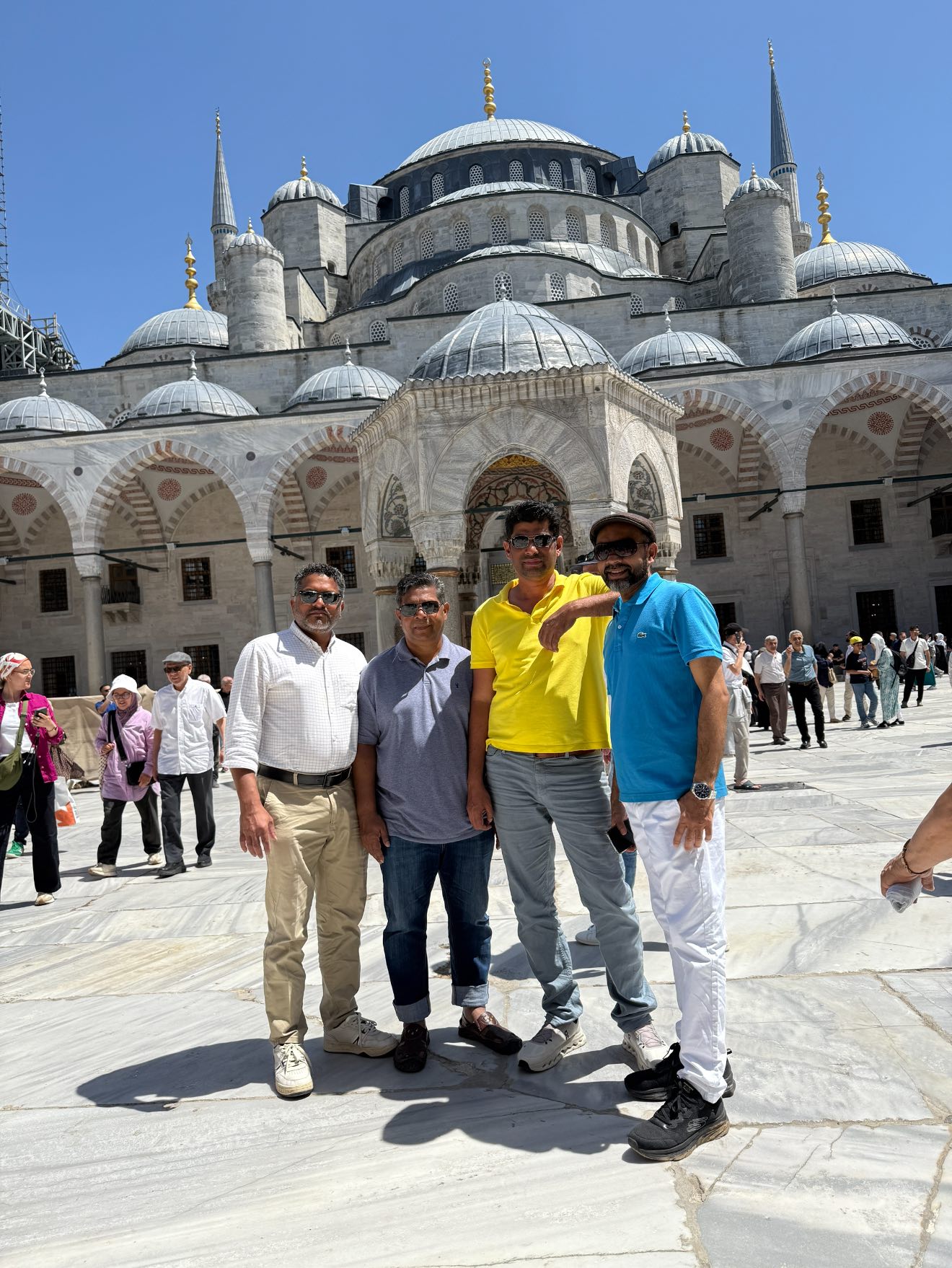 blue mosque dress code 2023 What is for women and men for Istanbul mosques? VSP - VESPUCCI by VSP Andrea & Leo A1289 AU | UK Size:18/20