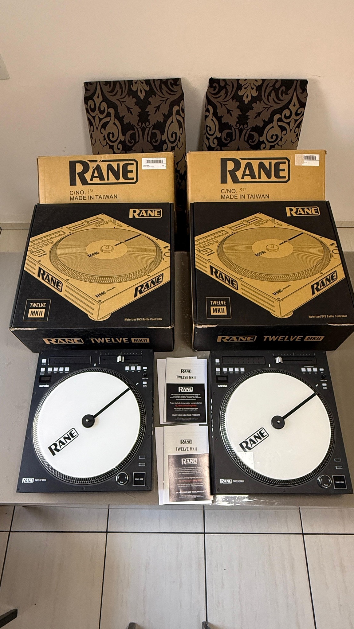 Guto - 🎧 VENDO PAR DE RANE TWELVE MKII 🎧 Estado: super novas ...