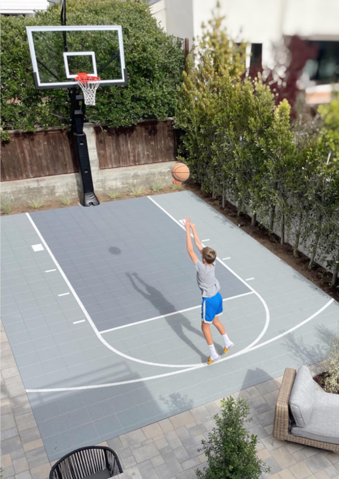 Who can paint a small basketball court in Valley Village