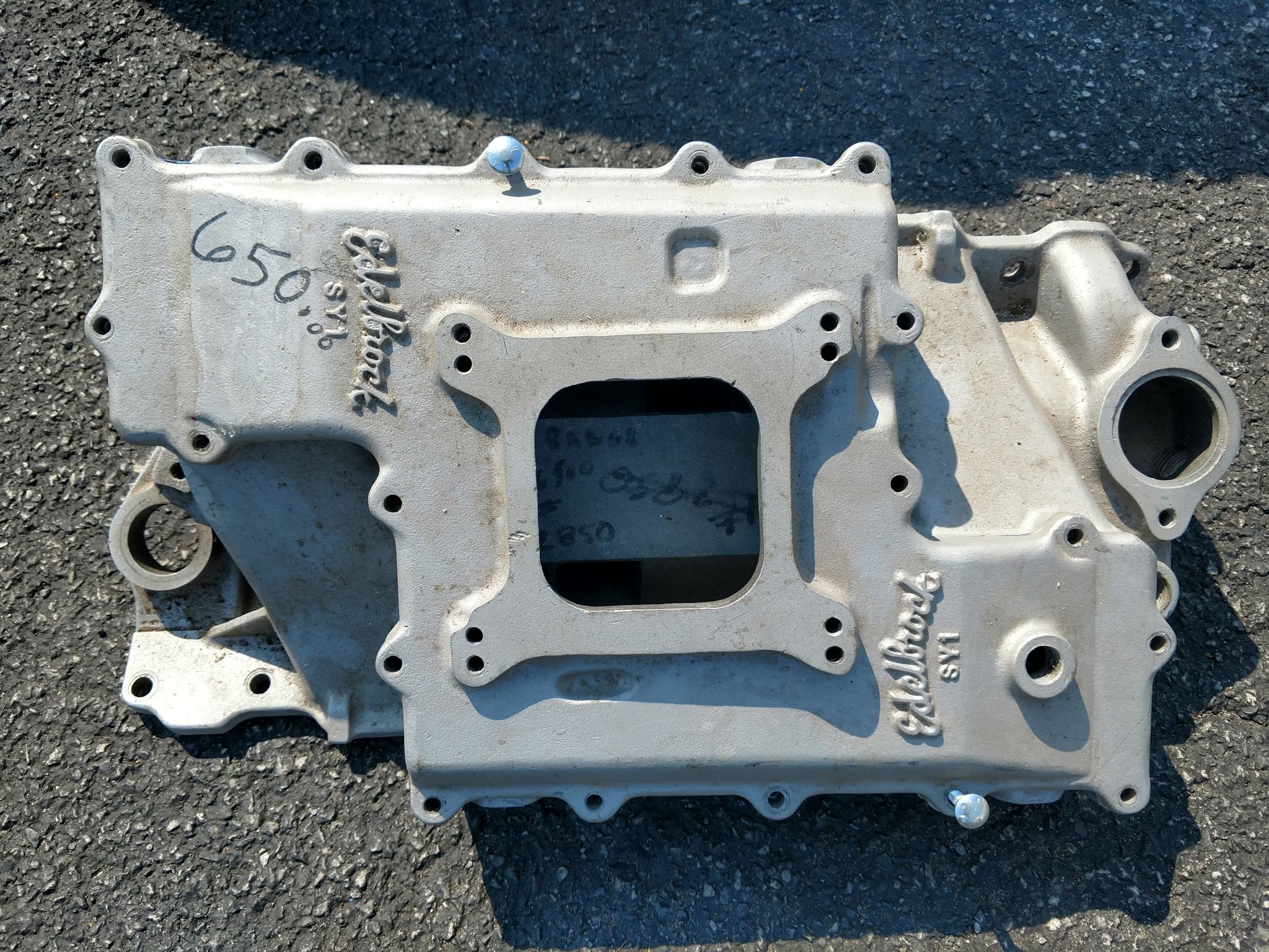 Chevy / GM Intake Manifolds – Wilson Manifolds