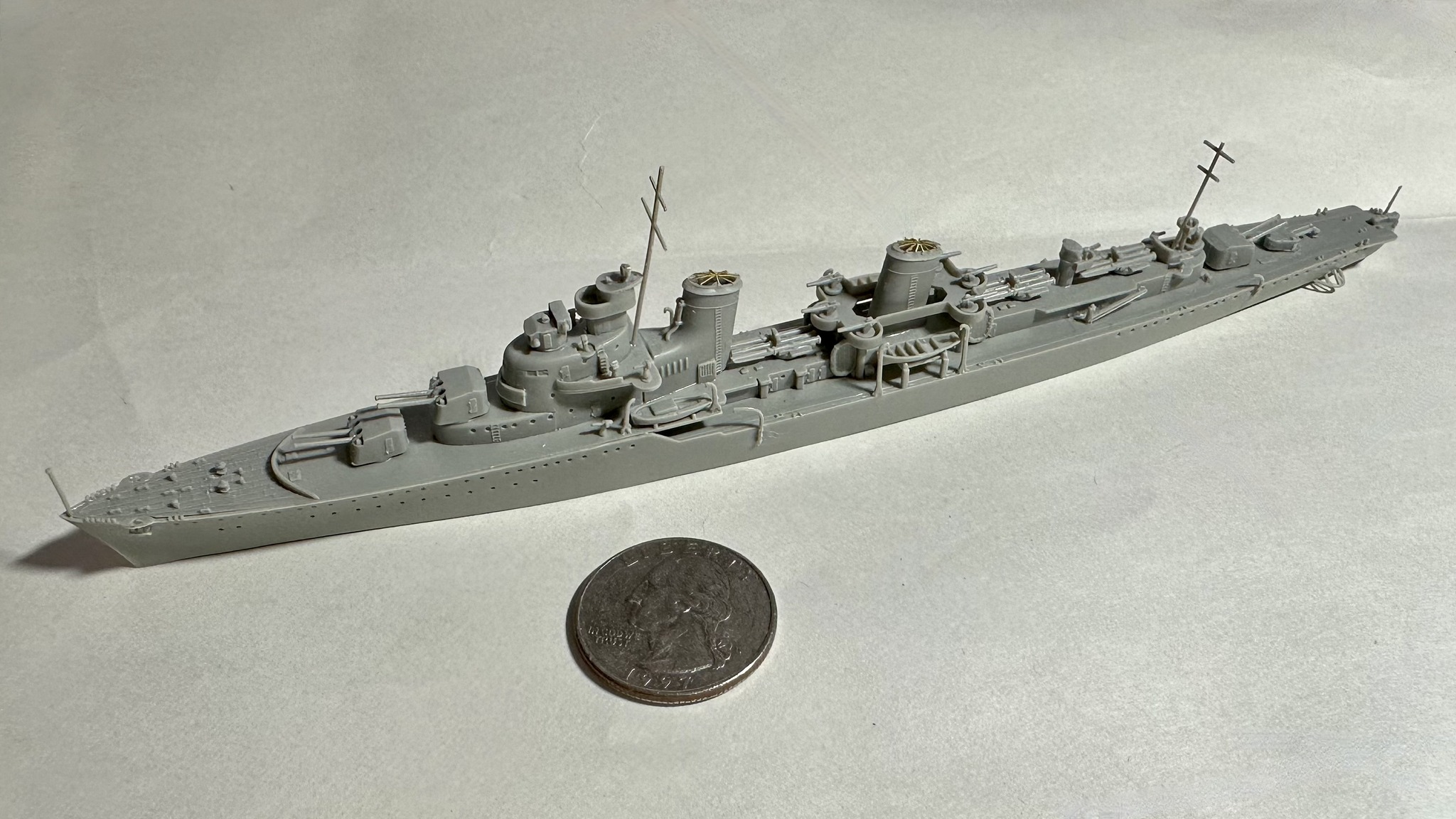 Trumpeter 1/700 scale WWII Russian destroyer Tashkent 1942 model
