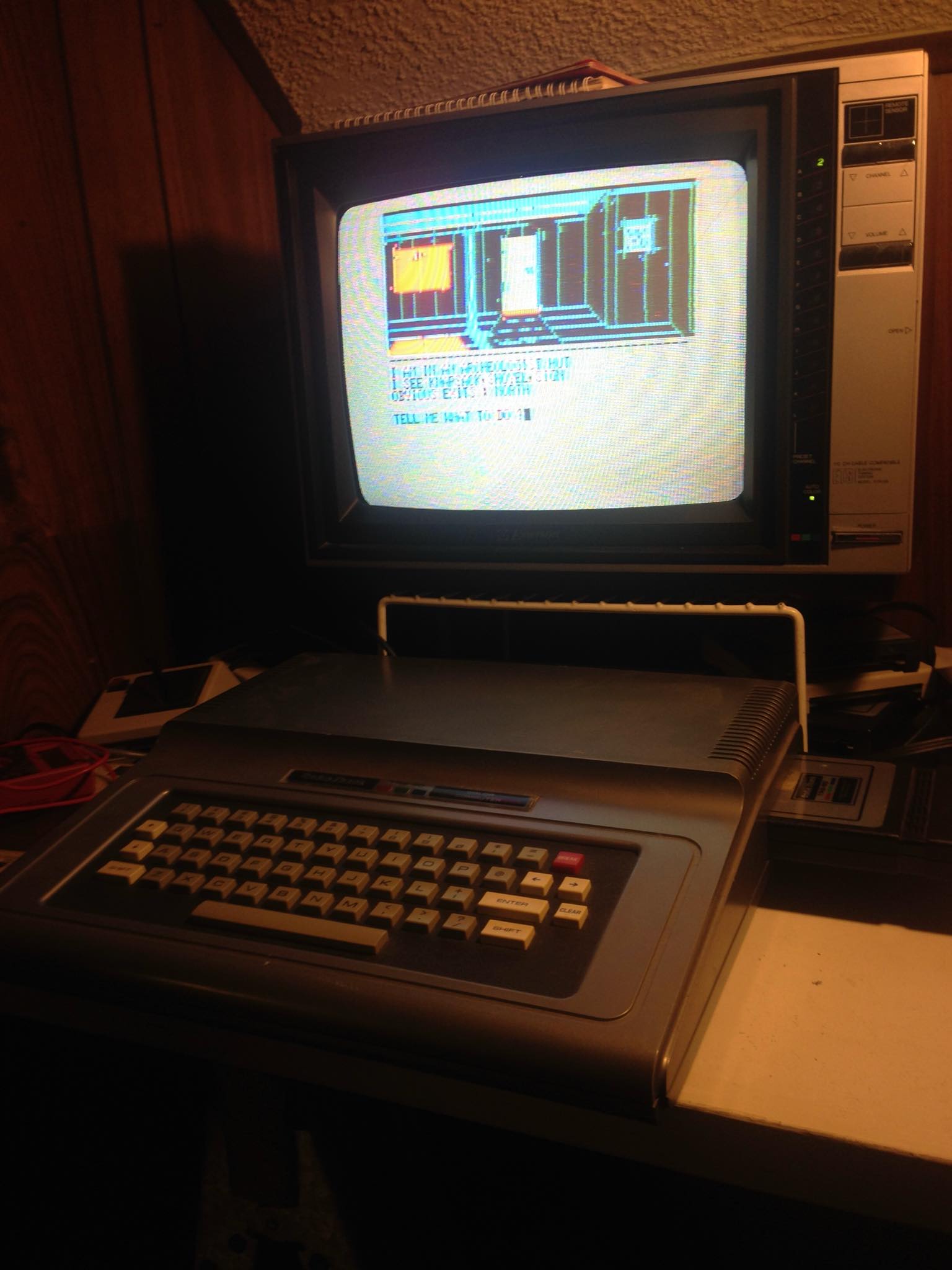 I Take Pictures of Electronic Parts | Sweet running color computer ...