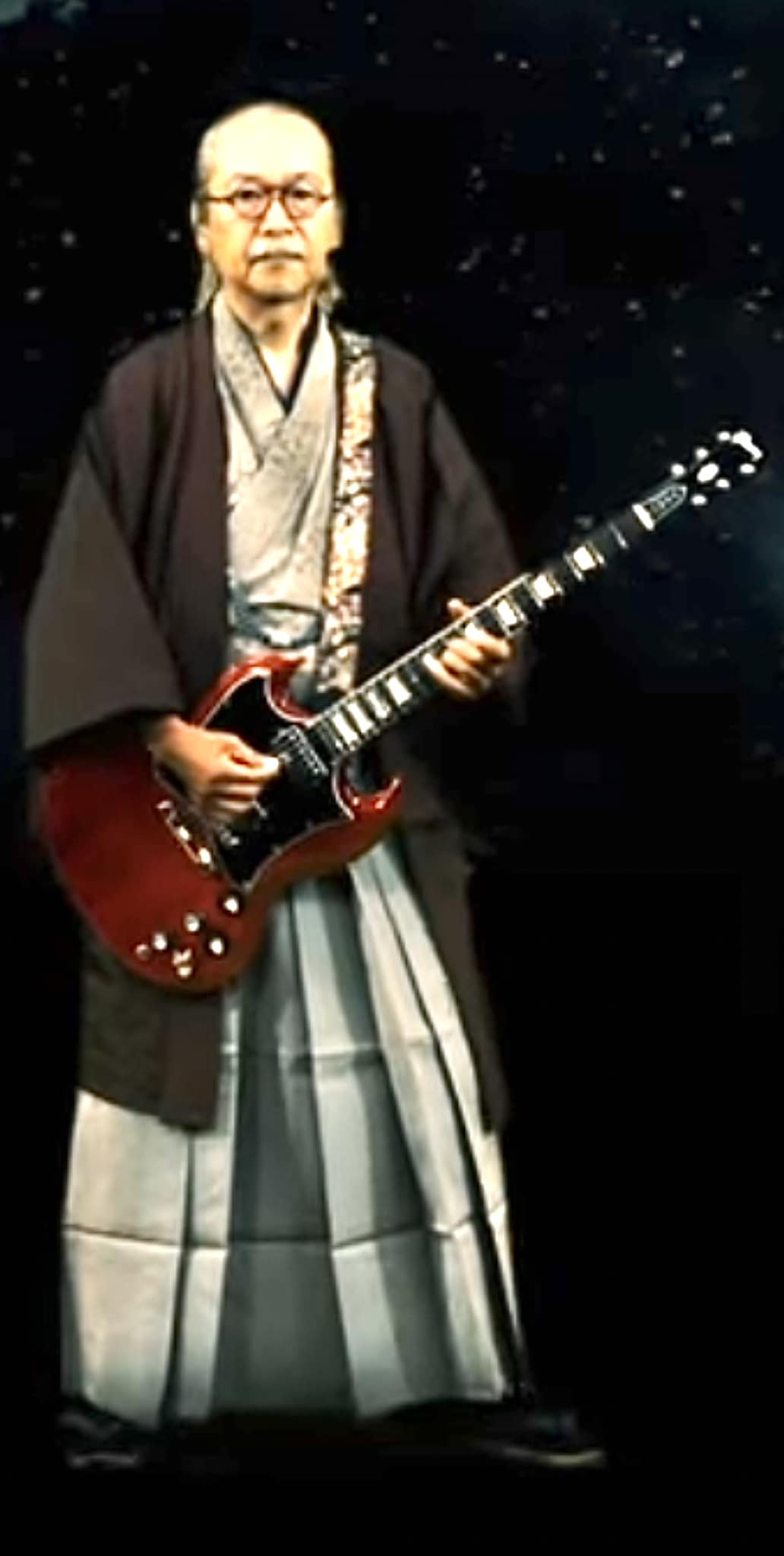 Photo of Shinji Wajima of Ningen-Isu when he was unveiling his
