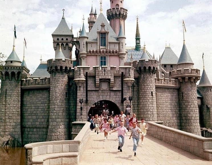 建設中のディズニーランド写真集　アメリカ 1955-1959 Disneyland opened in 1955 in Anaheim, Calif. Built on what had