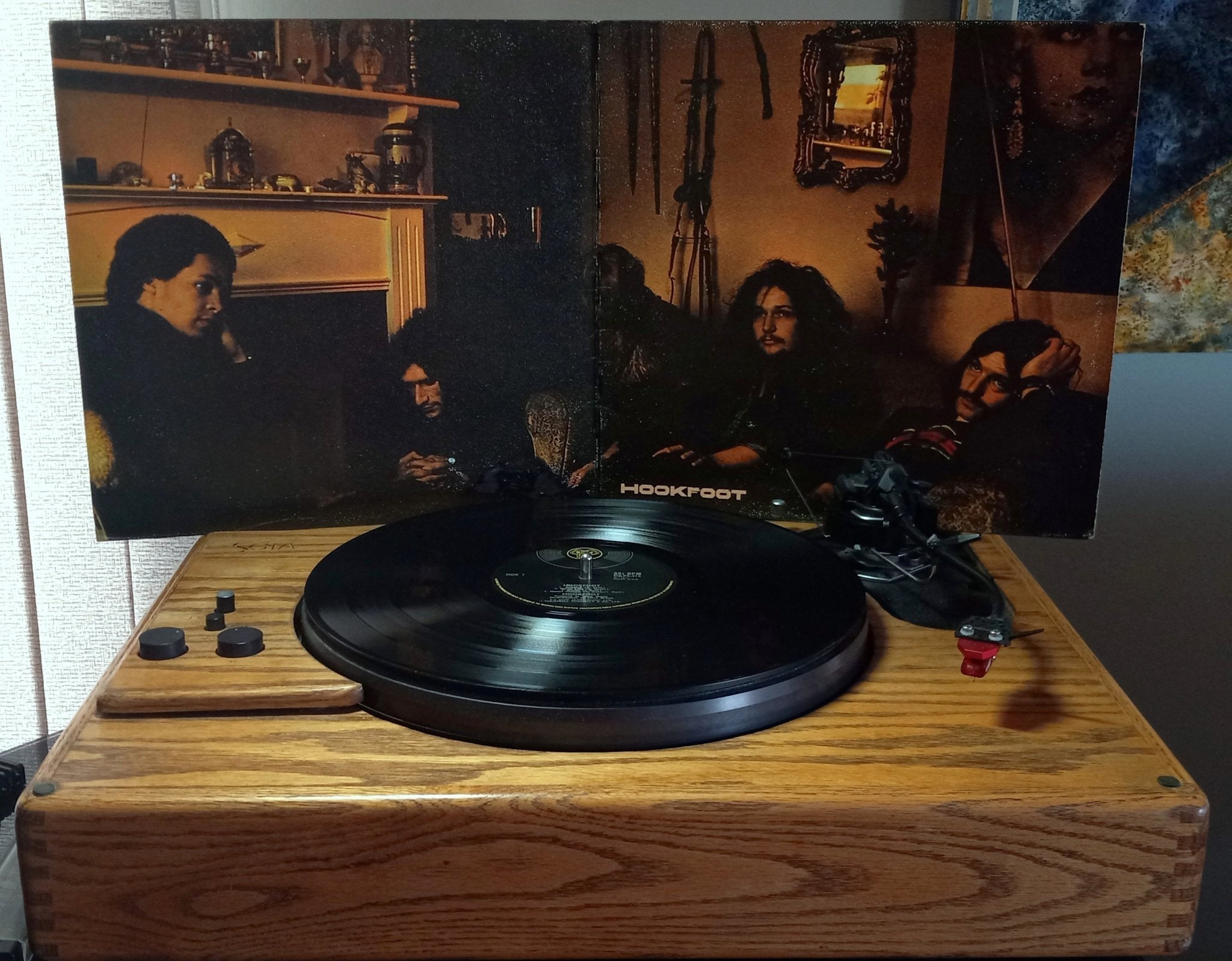 Released March 1972 (exact date undetermined): HOOKFOOT 