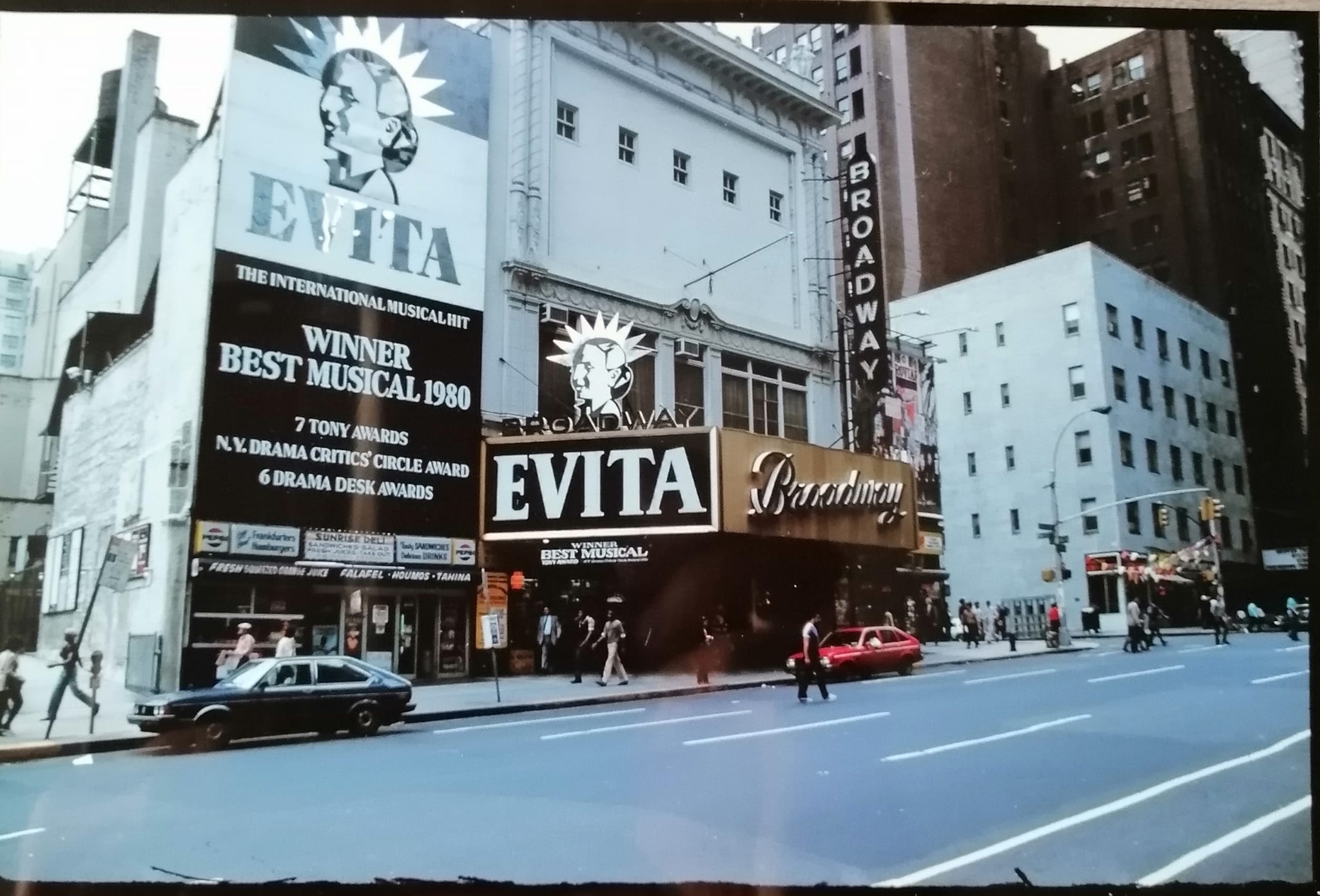 Broadway Théâtre on Broadway and 52nd street, 1982 Photo by