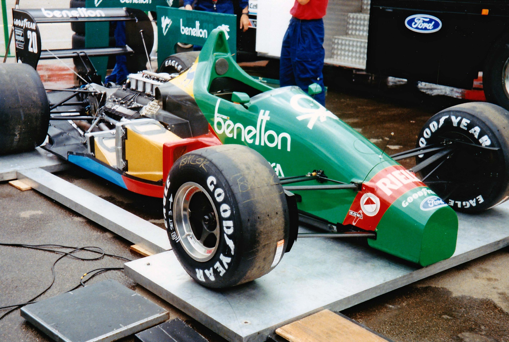 Thierry Boutsens Benetton B188 at the British GP @ Silverstone 1988.