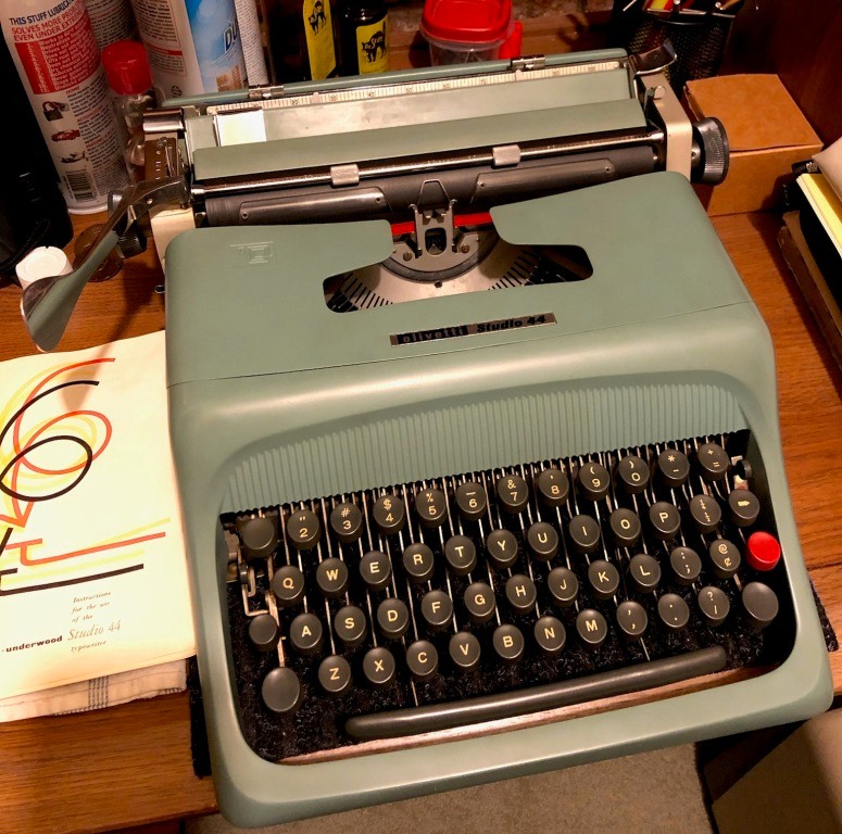 Olivetti ET Personal 55. New piece in my collection.