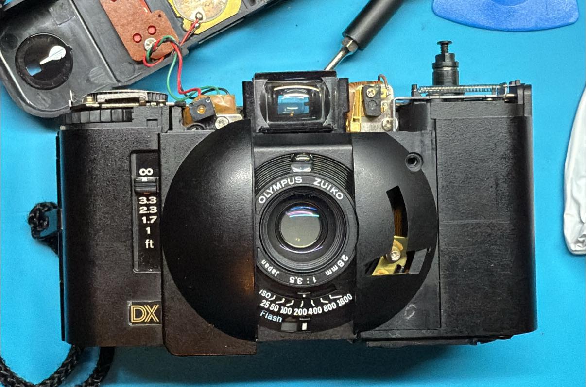 Olympus XA focus issue, nothing in focus?