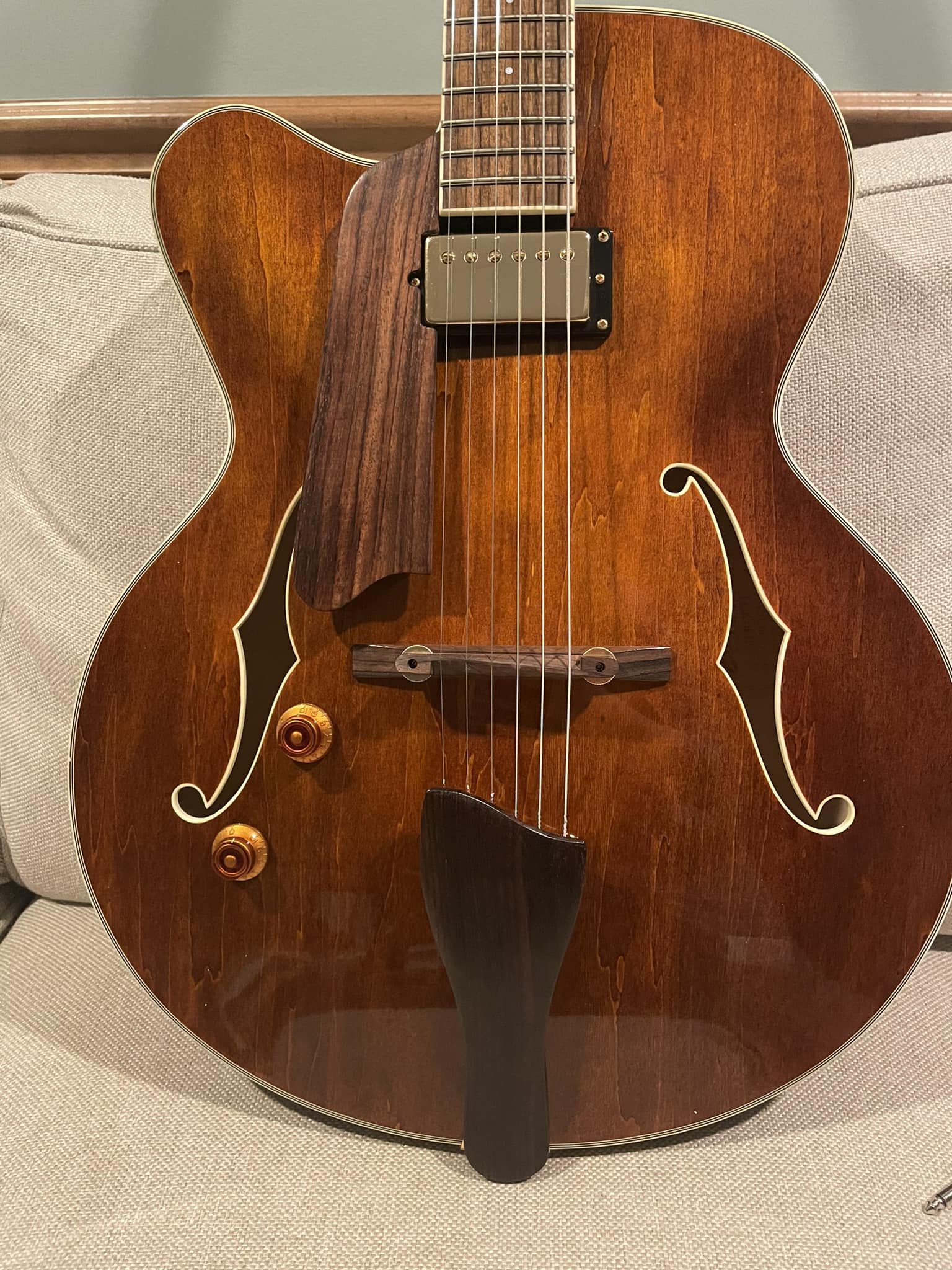 Eastman AR-403CED guitar review