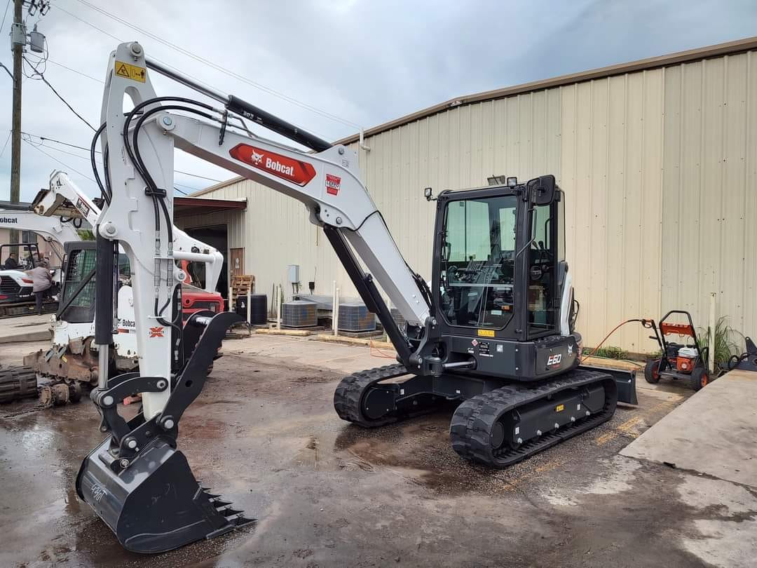 Hitachi ZX350LC-6 excavator with 48