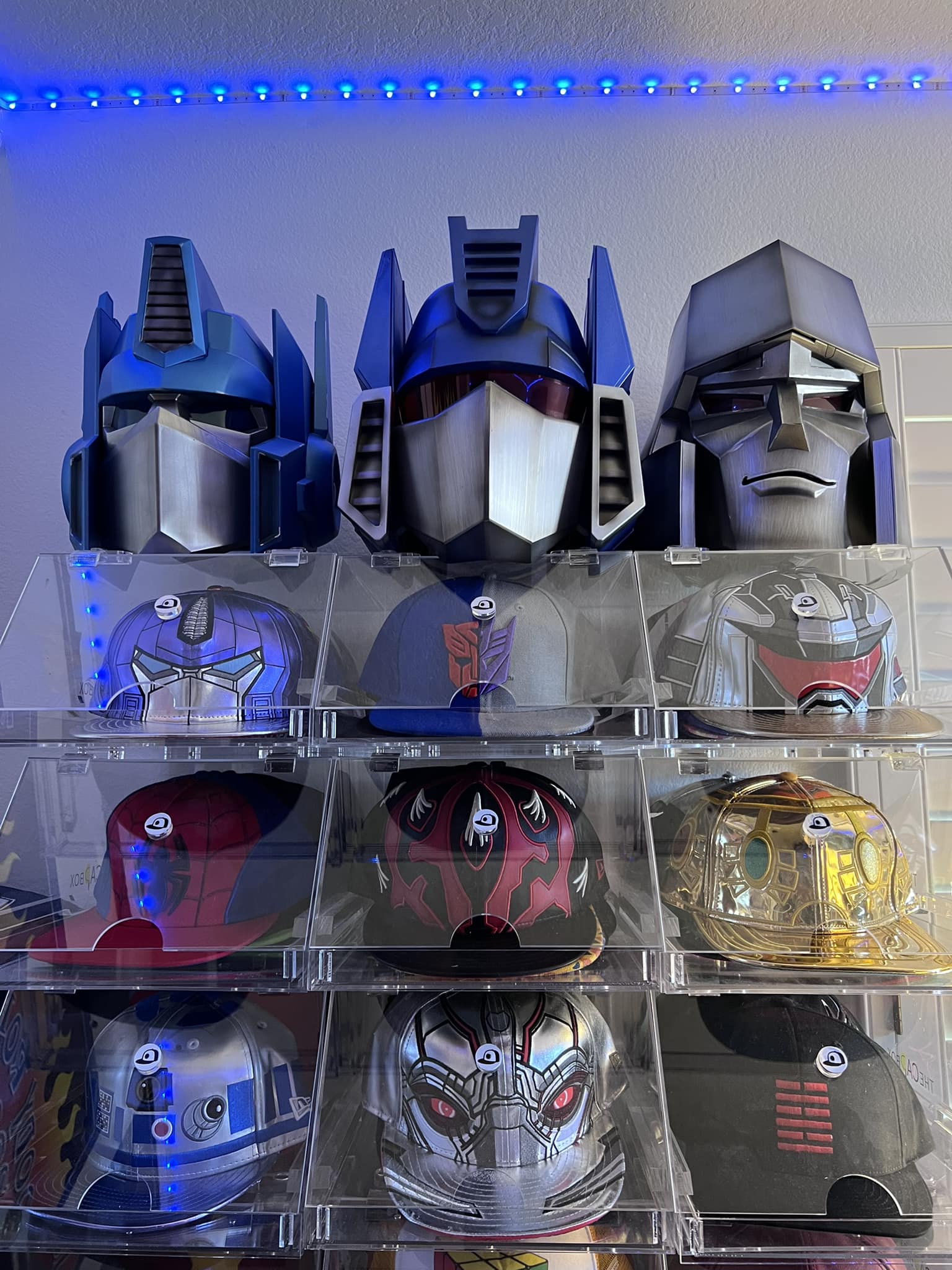 hasbro modern icons transformers soundwave helmet replica gamestop exclusive including fit Gamestop Exclusive Transformers G1 Megatron