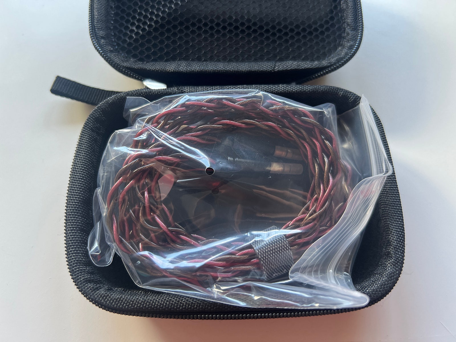 Review of zisin-309 custom headphone cable