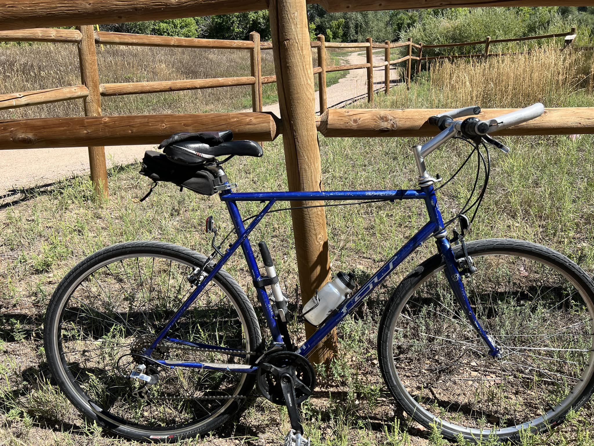 saddleback gt bicycle Hardtail MTB, blue, white and red, 18 in/Medium  Cycle & Coffee 97'GT saddleback : r/xbiking
