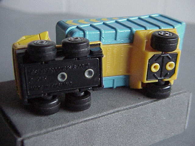 　No.68 Army MATCHBOX Wireless Truck