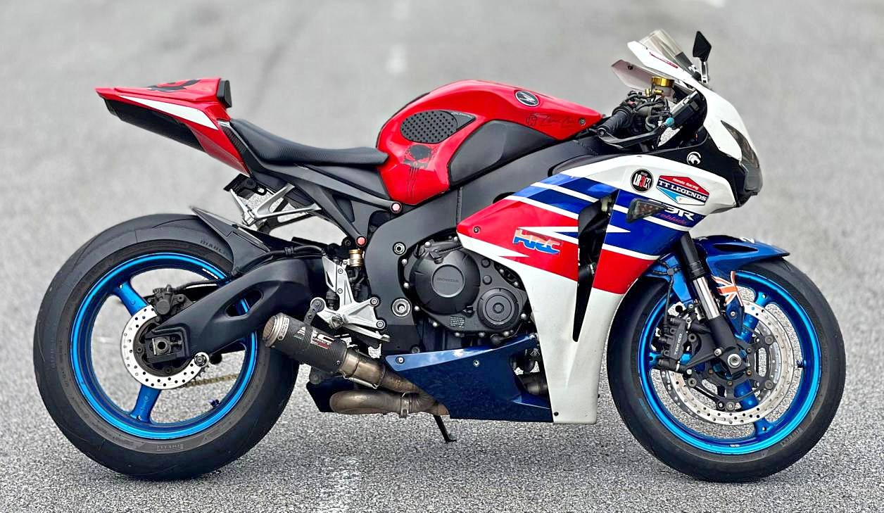 Honda CBR 1000RR HRC Rabbit boleh trade in - Motorcycles & Scooters ...