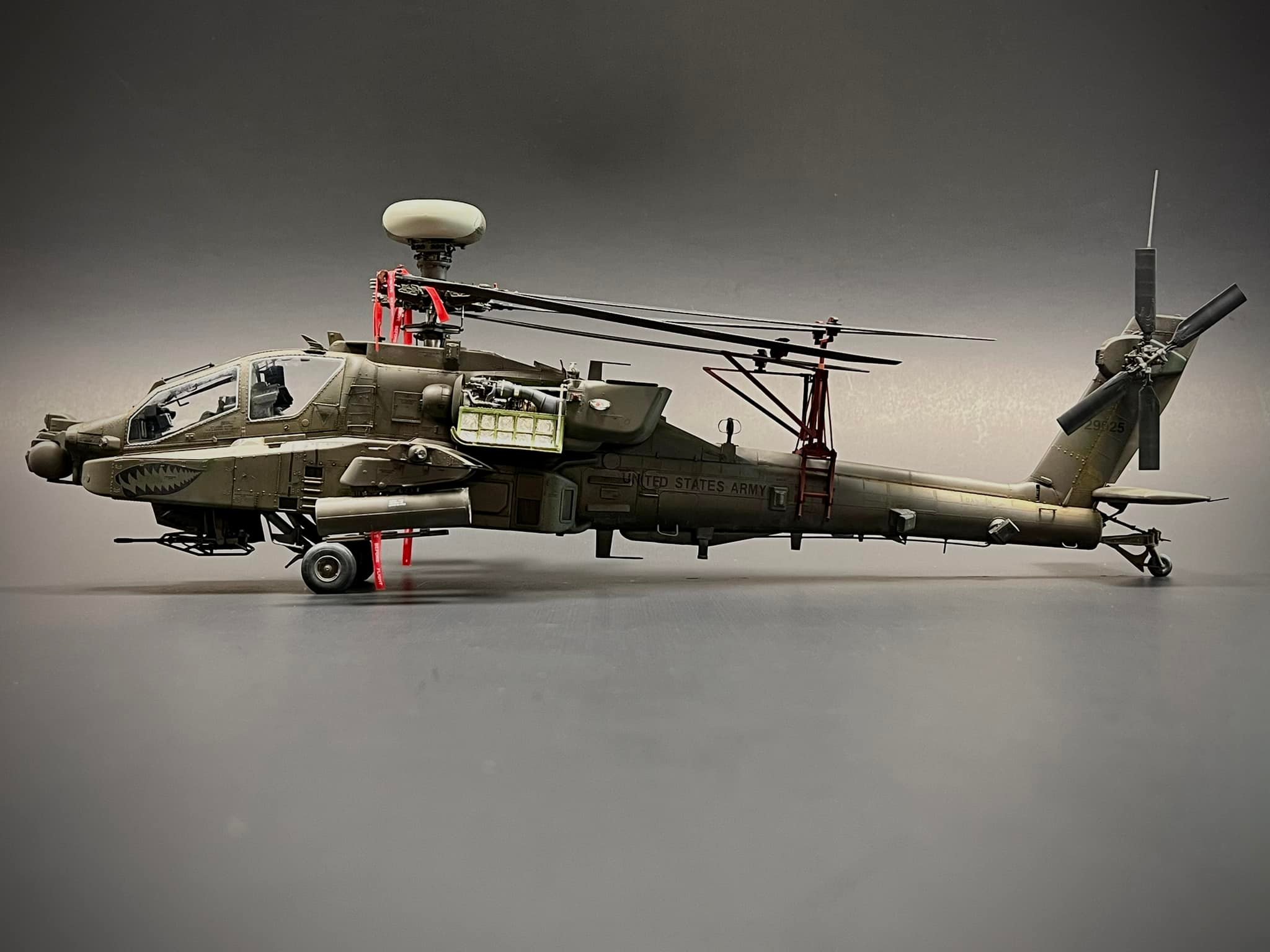 Building Takom 1:35 AH-64E Apache model with scratch-built cables