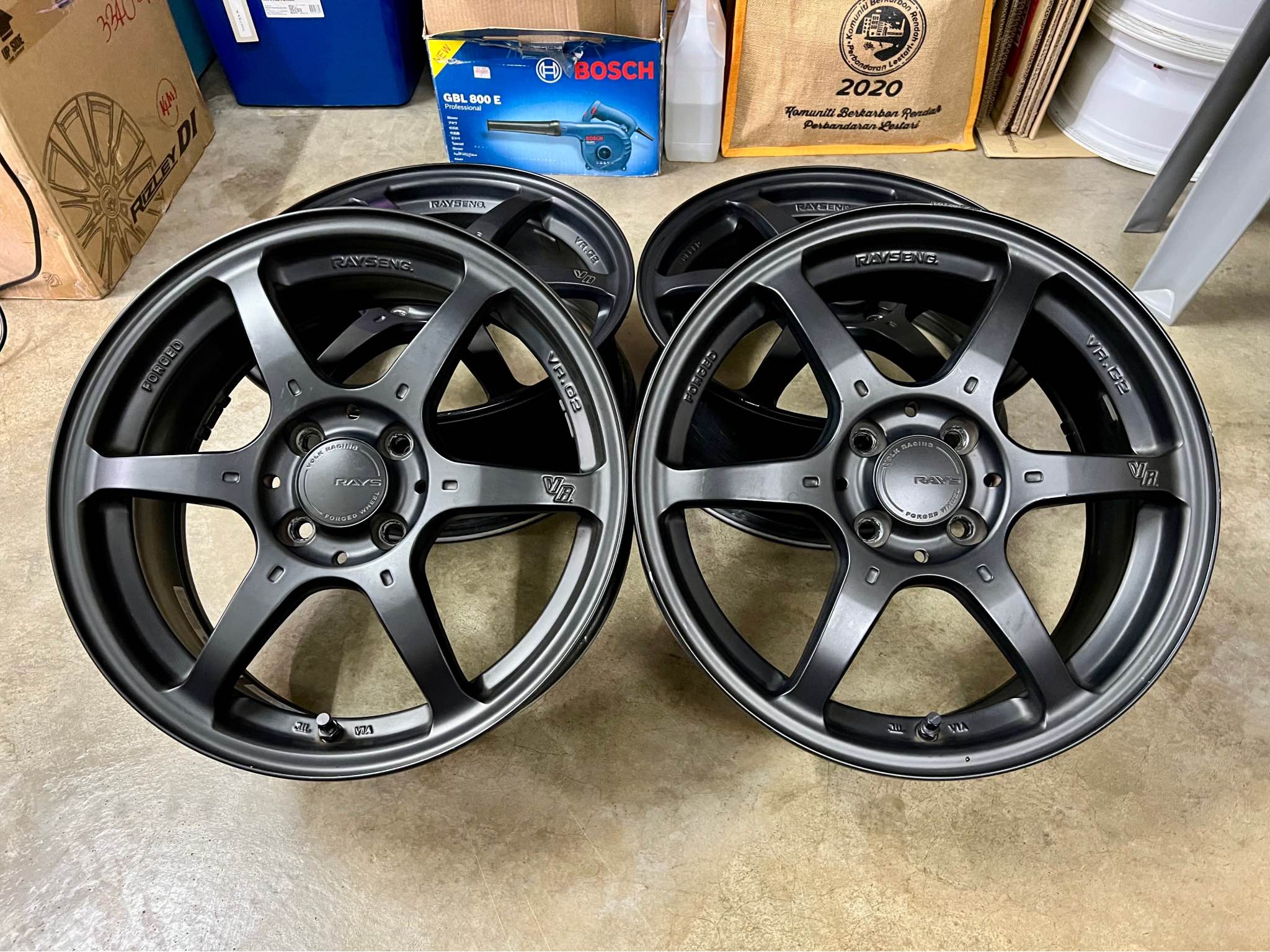 RAYS VOLK RACING VR G2 Size : 16 x 6.5J Offset : ET53 PCD : 4 x 