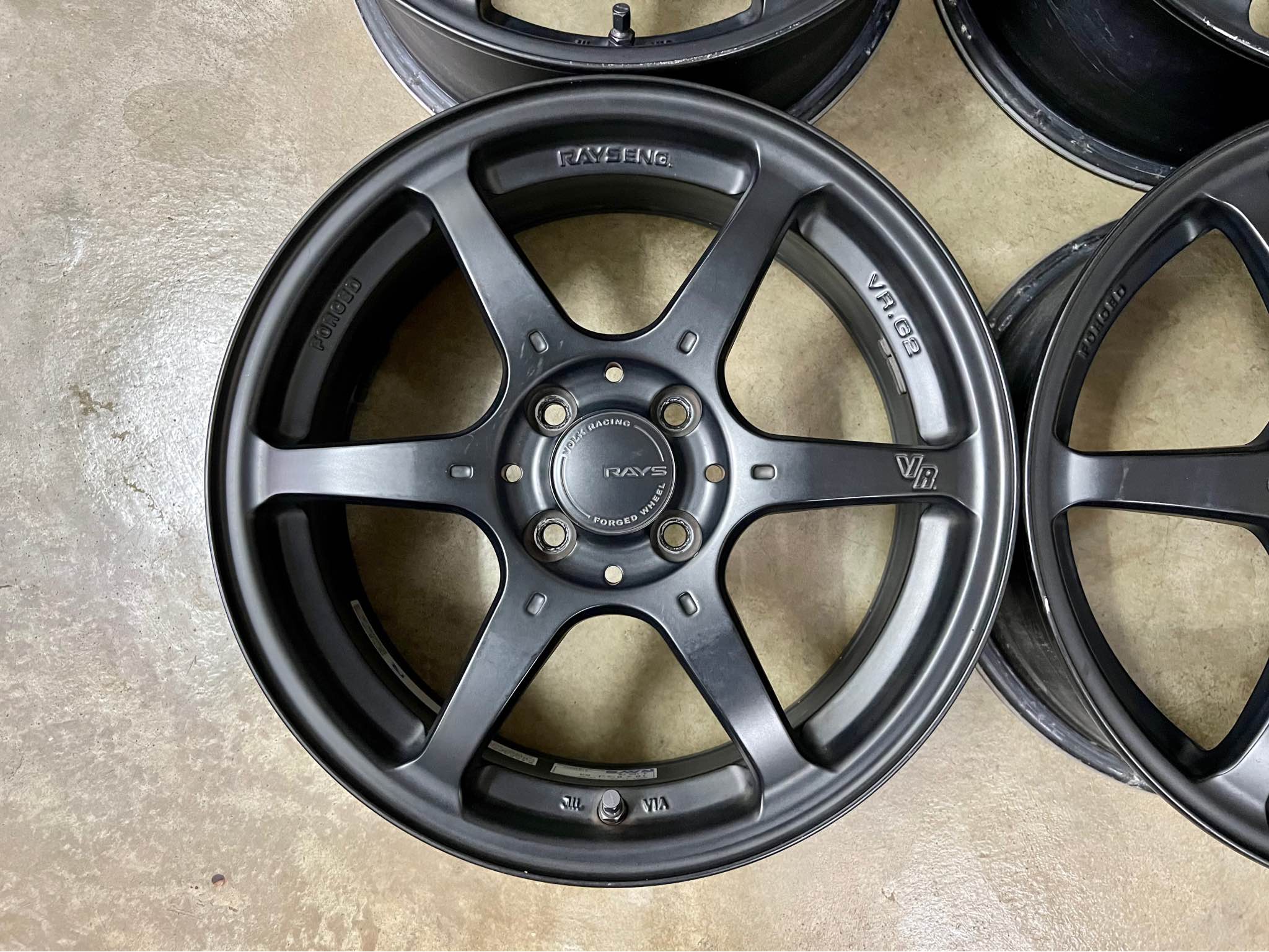 RAYS VOLK RACING VR G2 Size : 16 x 6.5J Offset : ET53 PCD : 4 x 