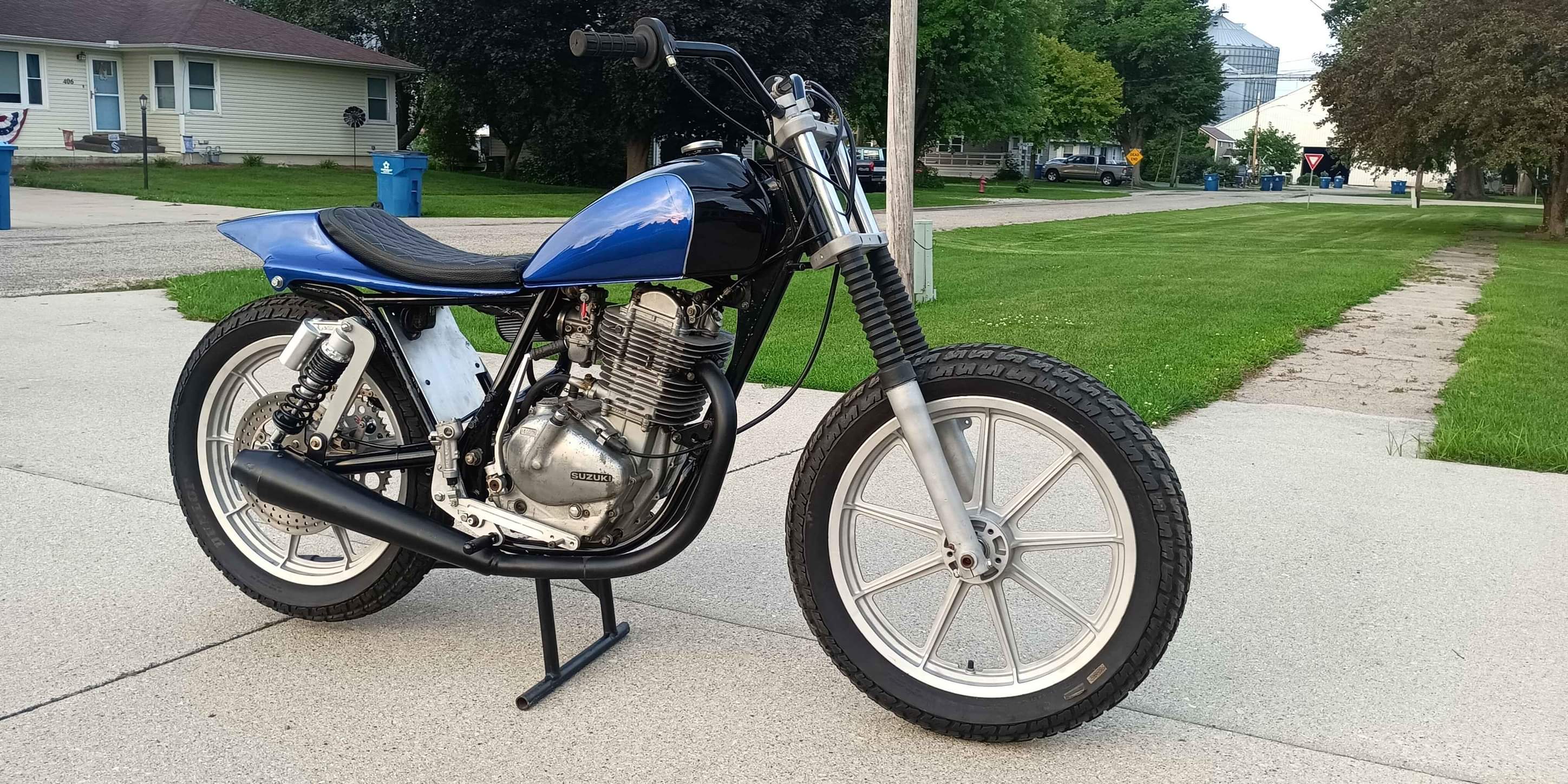 I built this out of a 1982 Suzuki GN400 street bike it's a stock