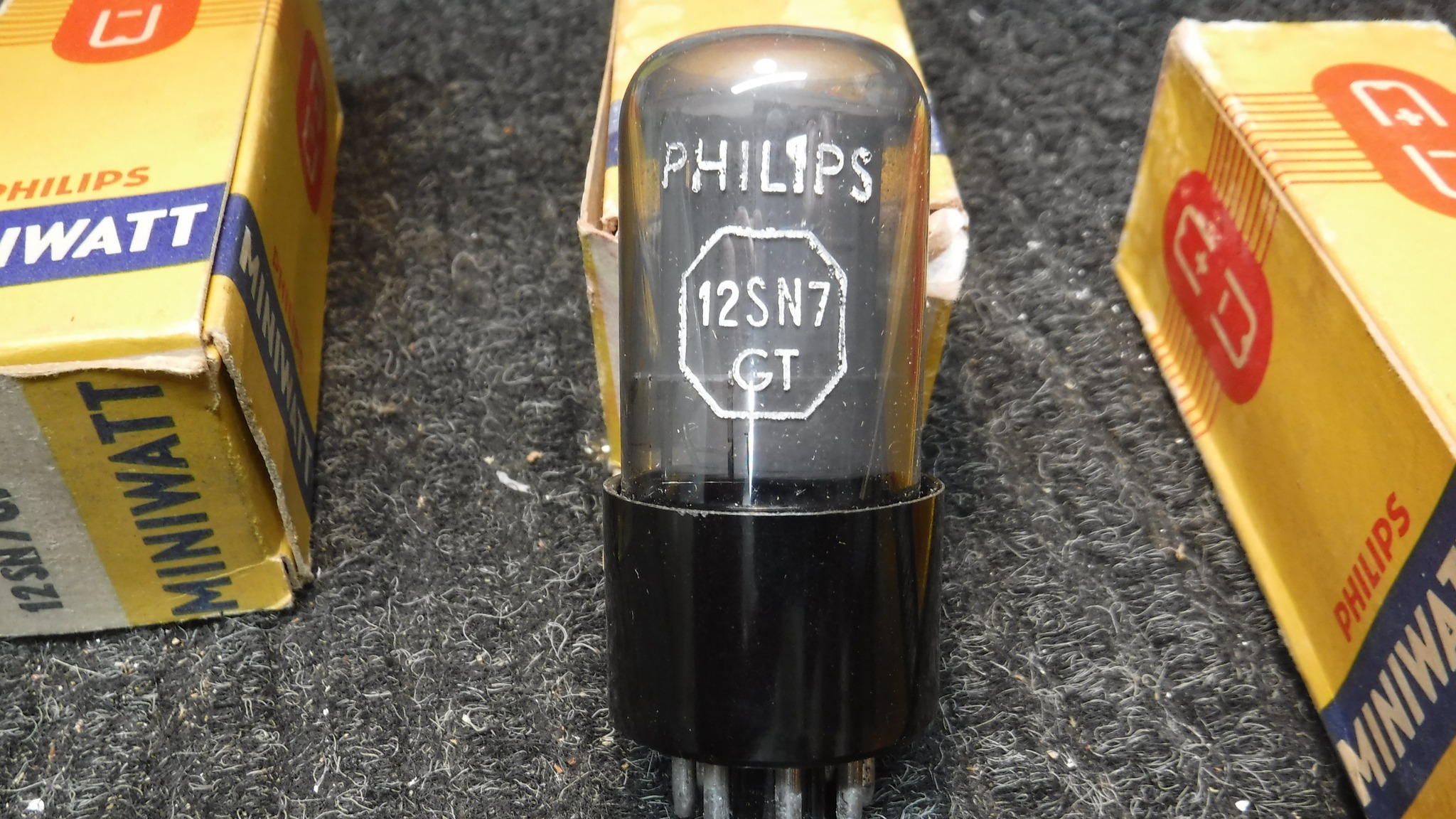 Vacuum Tubes / Valves | can anyone date these tubes | Facebook