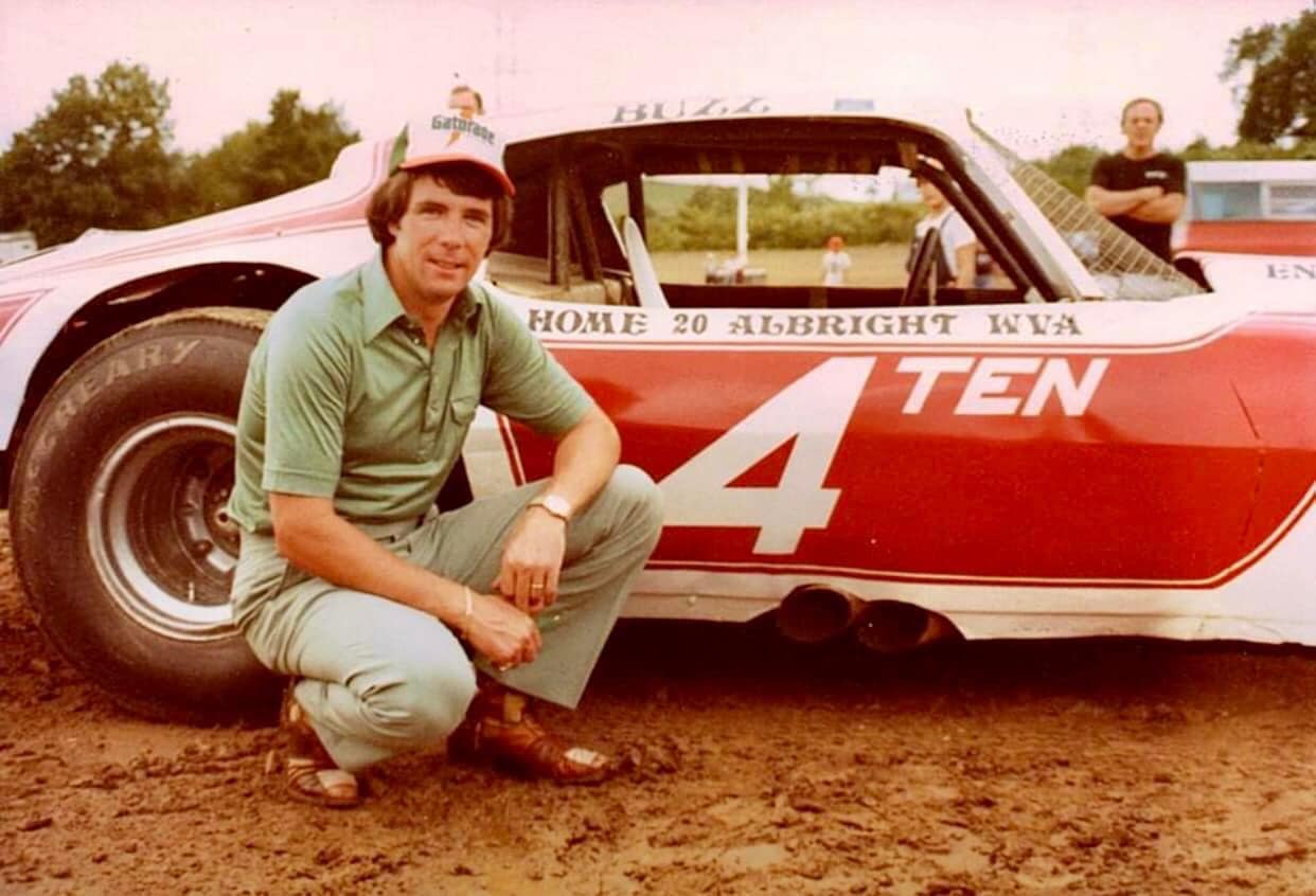 Darrell Waltrip ready to race on dirt at Motordrome 70 Speedway in