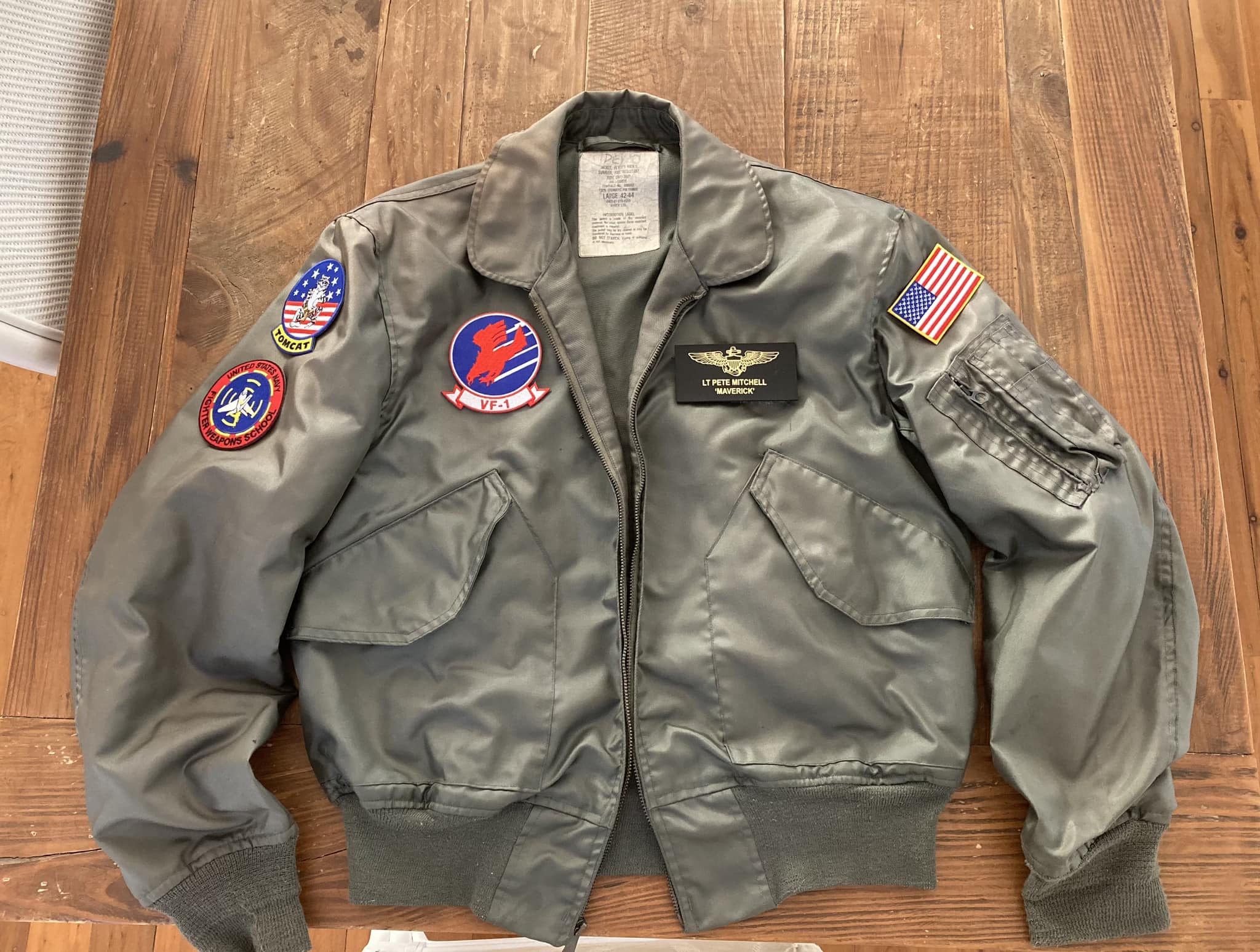 Restoring a vintage US flight jacket