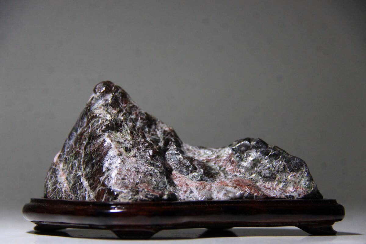 What does it mean when a stone turns Japanese?