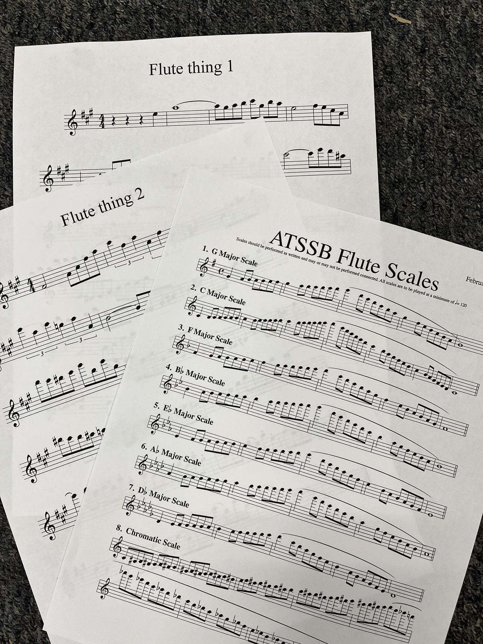 How do bands find out their individual scores?