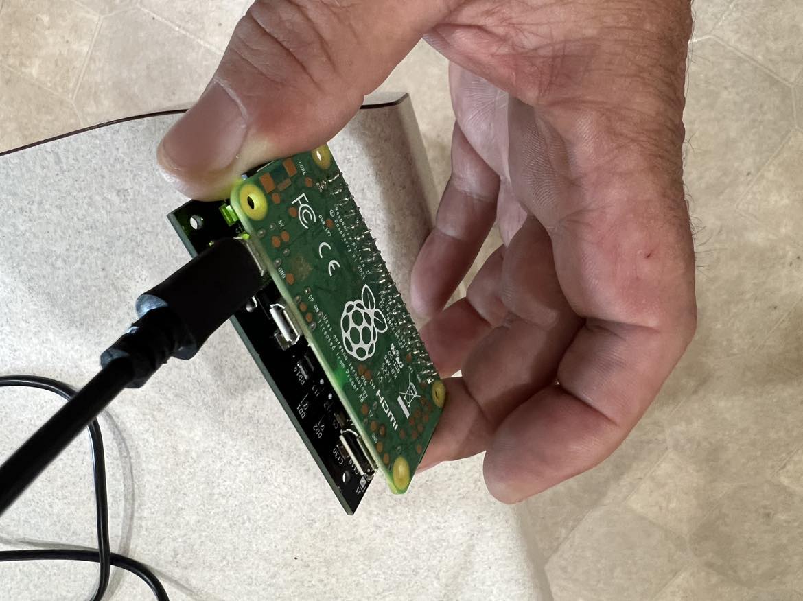 How to change frequency on zbitx with external monitor and keyboard?