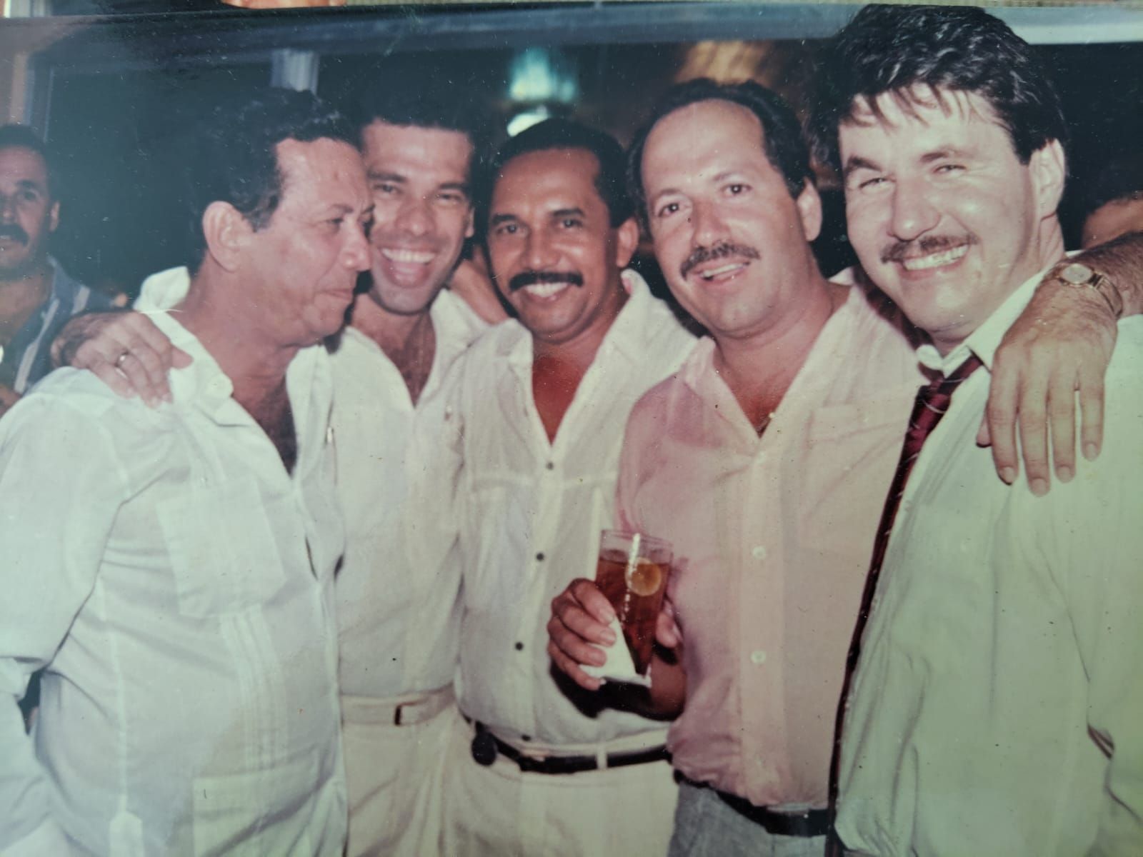 FESTEJO TRIUNFAL DE LA CONVERGENCIA... - David Turbay Turbay | Facebook