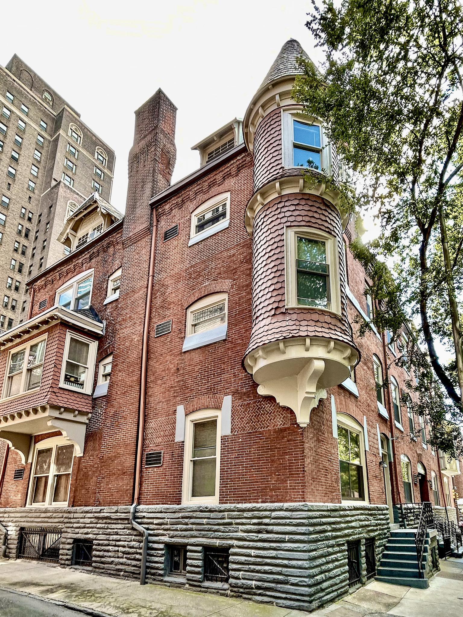 Historic victorian eclectic houses in philadelphia