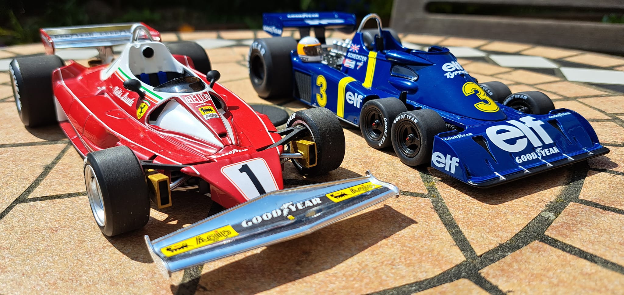 1/18 GP Replicas Ferrari 312 T2 1976 1/18 MCG Tyrrell P34-2 1976 