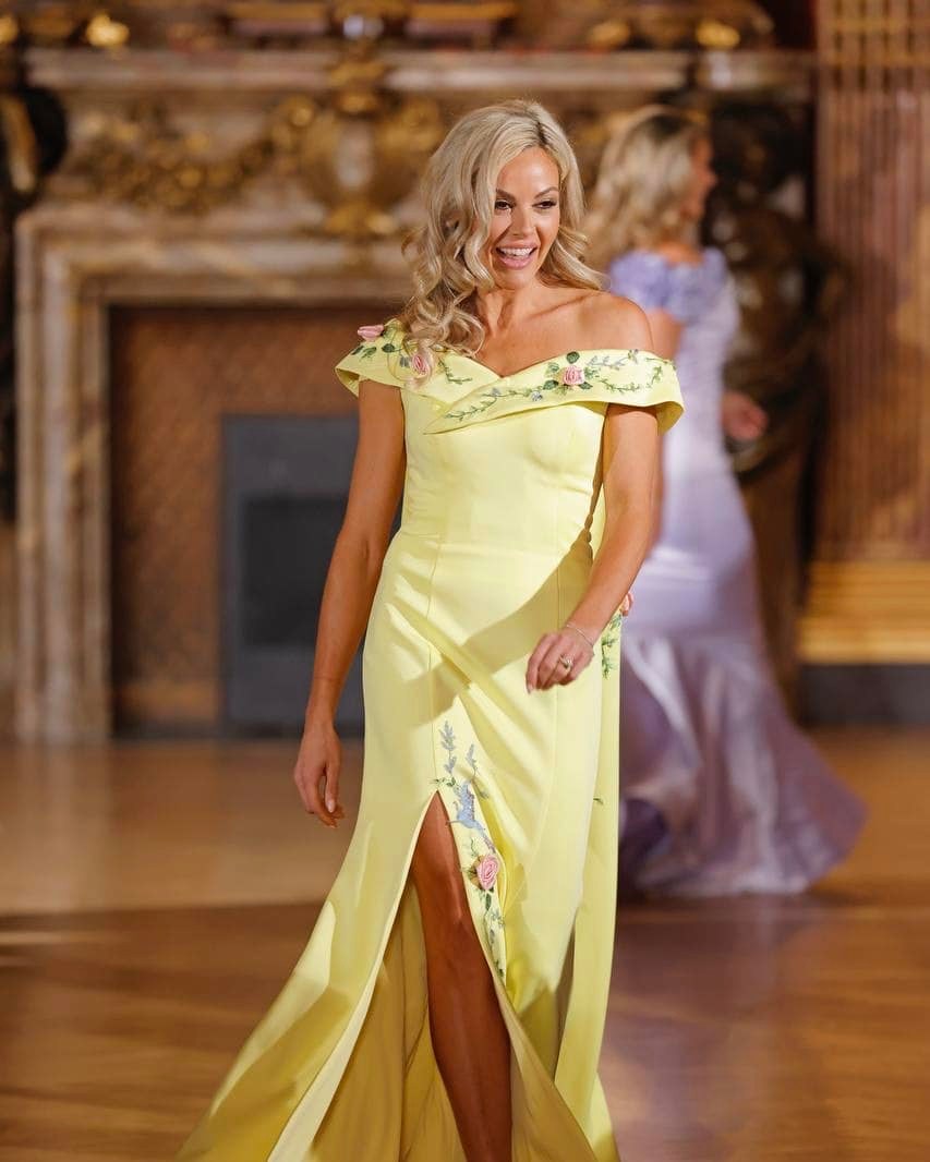 The internet was divided on Raquel Leviss' ruffle-sleeve reunion dress — but the rising model is here to defend her statement-making look. 👏 Find out what she had to say below. ✨