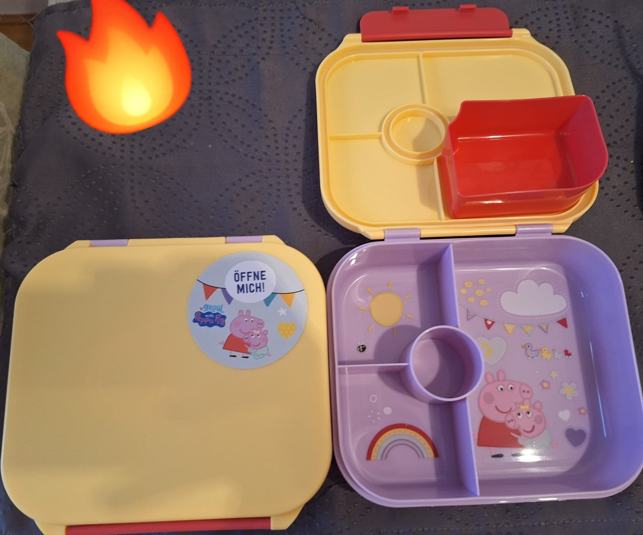 Brotdosentipp für PeppaWutz liebende Kids🙈 Hab diese Brotdosen heute im DM gesehen,gibt es aber nur vor Ort und nicht online. Meine Zwillinge lieben PeppaWutz,also mussten die direkt mit. Gekostet haben die Dosen