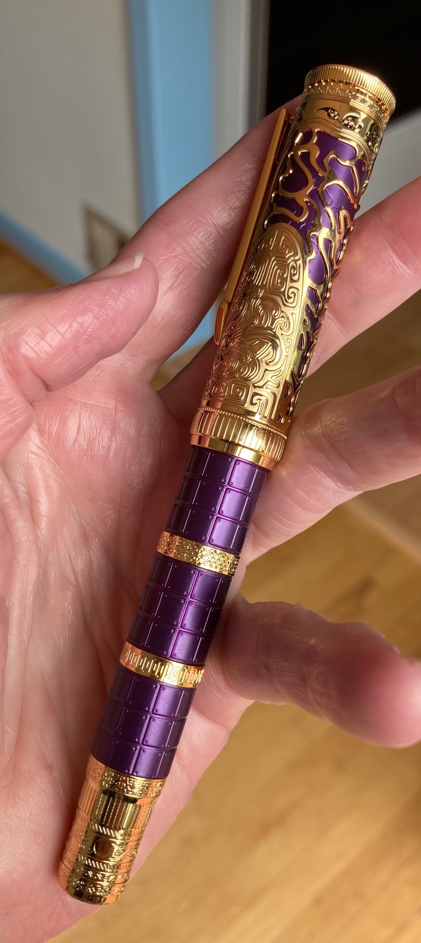 Hongdian D5 piston fill pen review and discussion