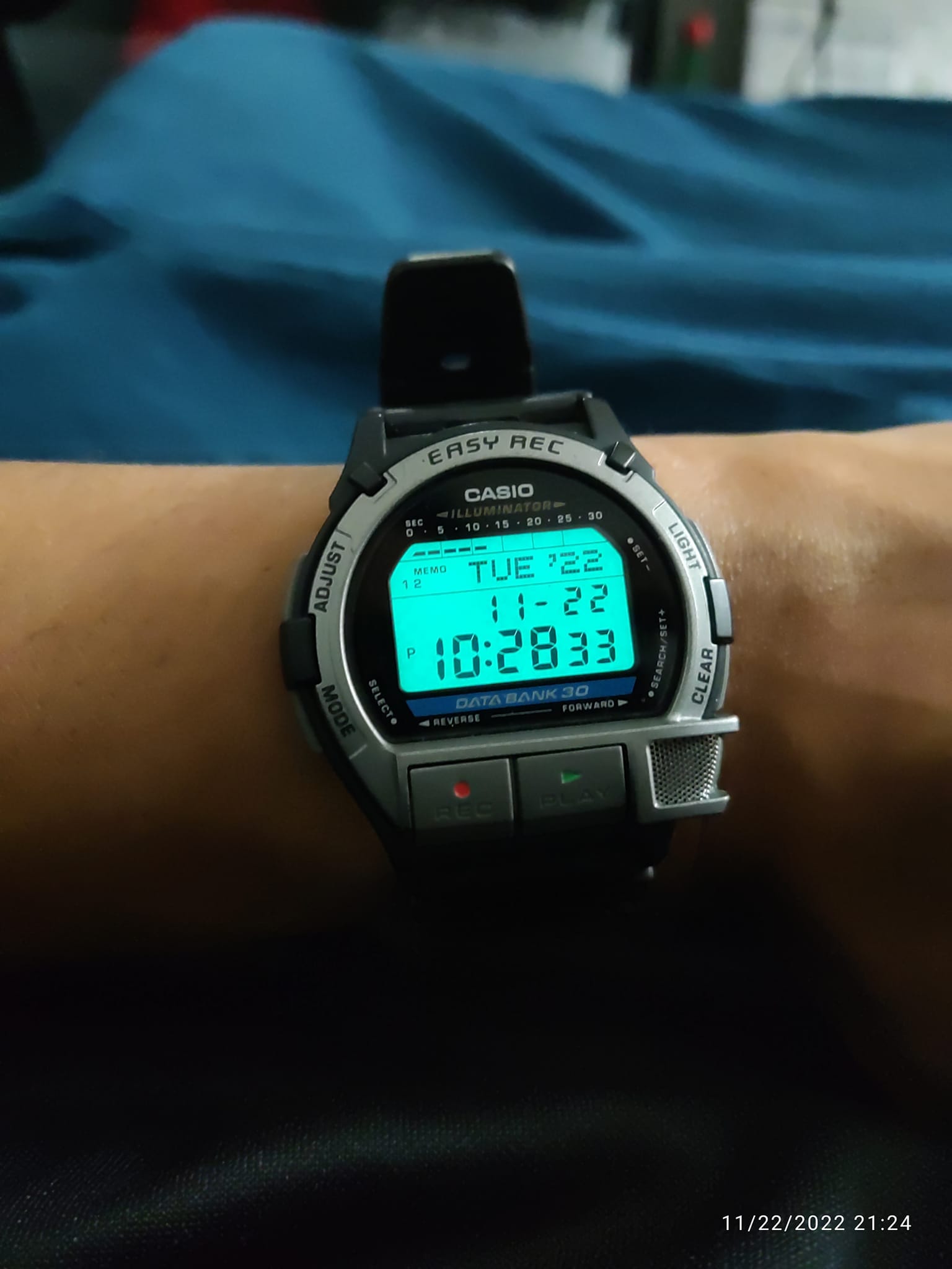 Casio DB-V30 Showing the el backlight
