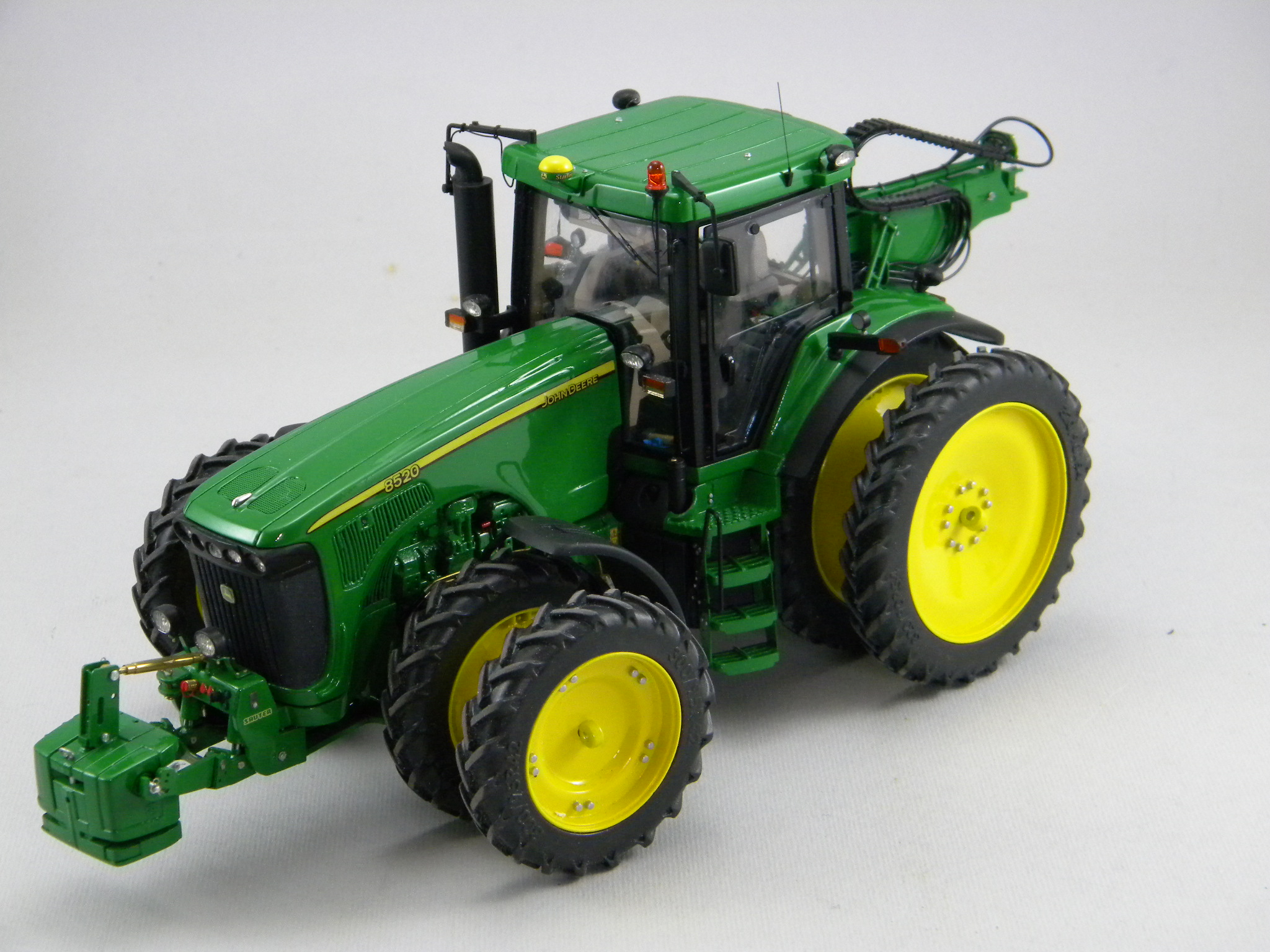 Trattore John Deere 8020 Ertl 1:32 80&deg; Anniversario Prestige - Die-cast Verde, NUOVO 2025