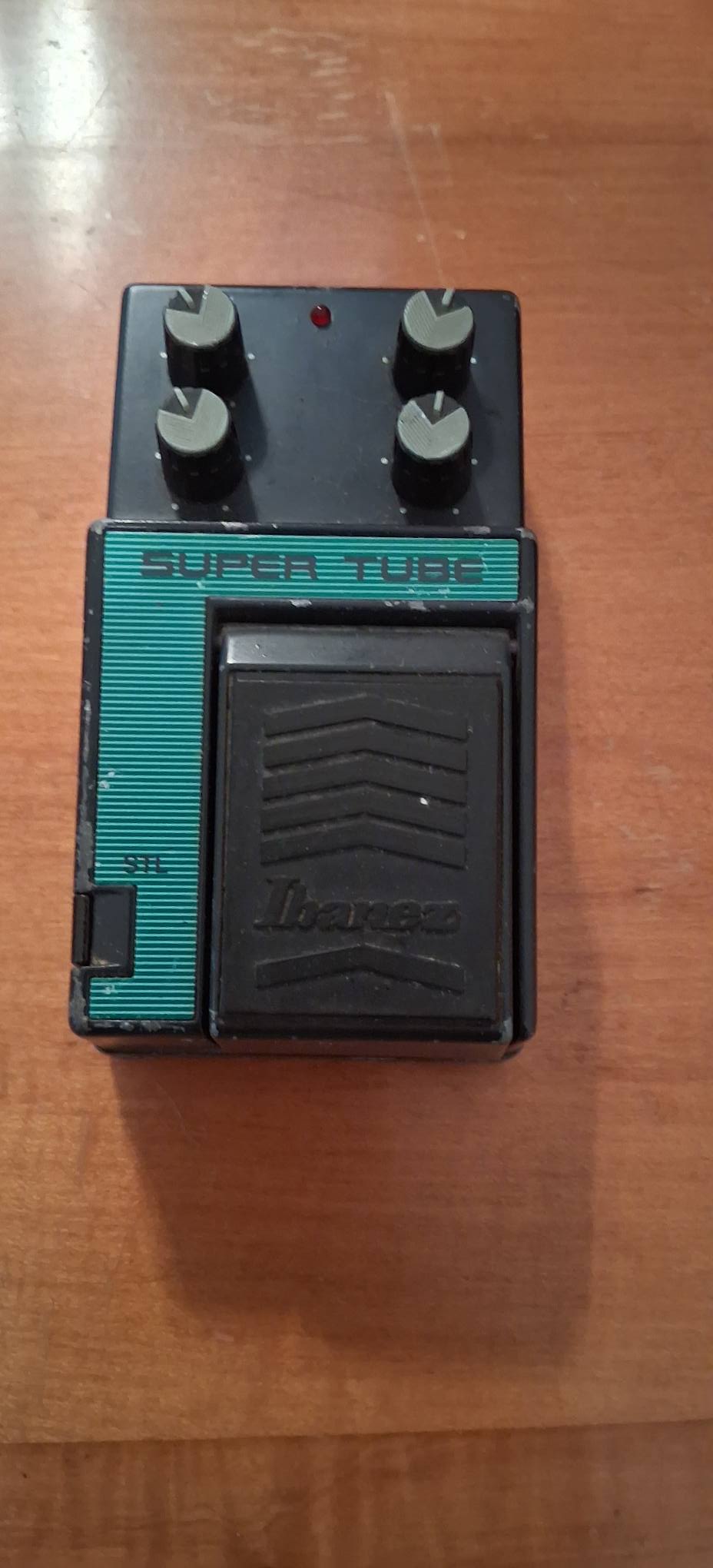 What is the age and value of an Ibanez Super Tube?