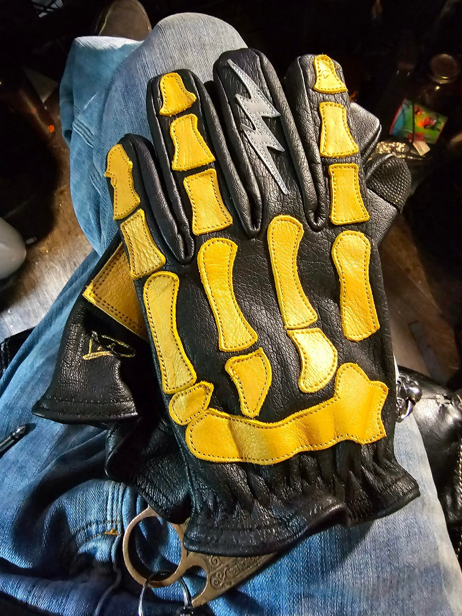 Spotlighting the MARINE SERRE Crescent Moon gloves. Shop all new
