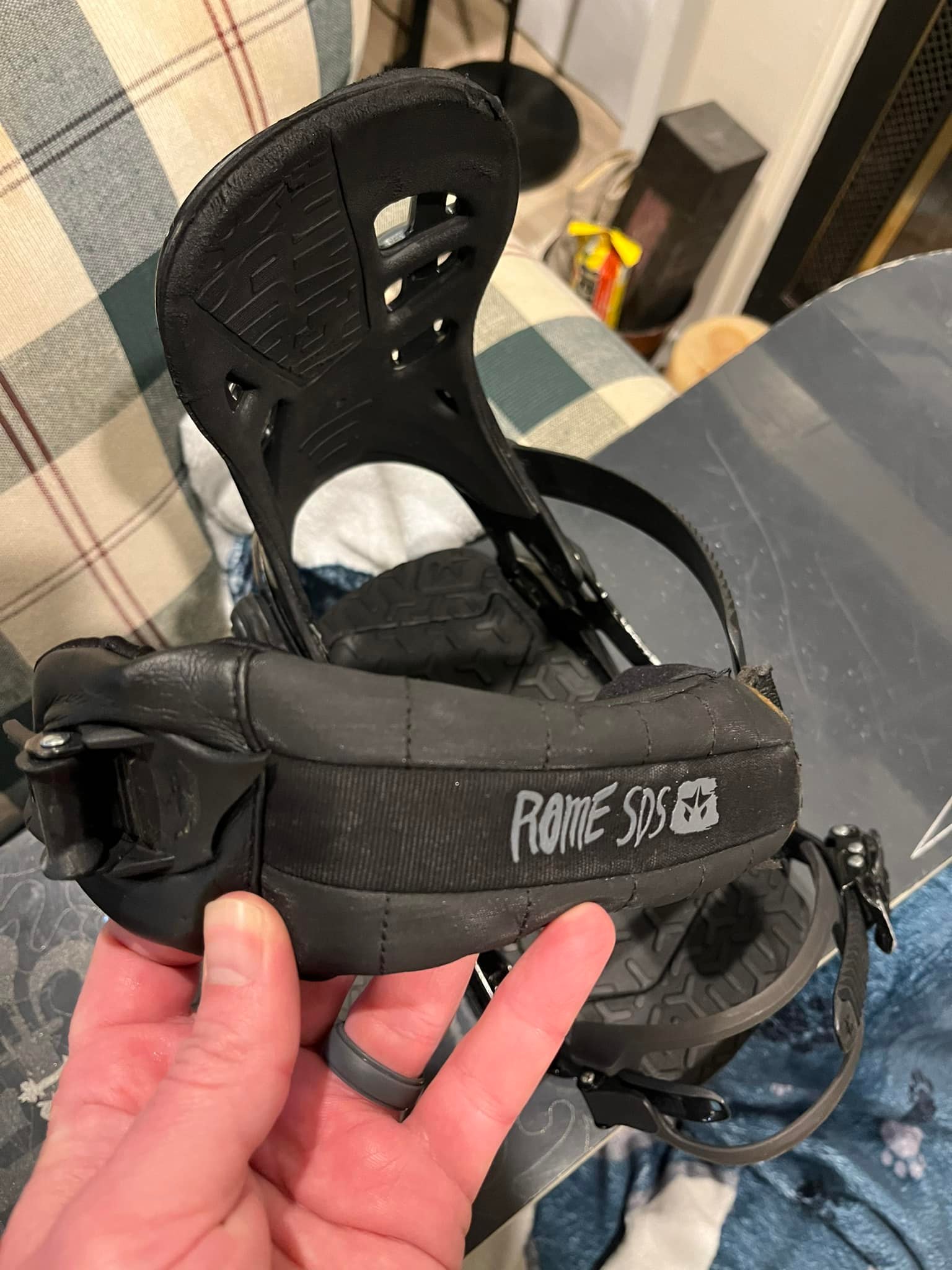 rome 390 snowboard bindings replacement parts Men's Boss FW FULLWRAP The 390 Boss FW was designed for riders looking for a lightweight Rome 390 Boss AW Snowboard